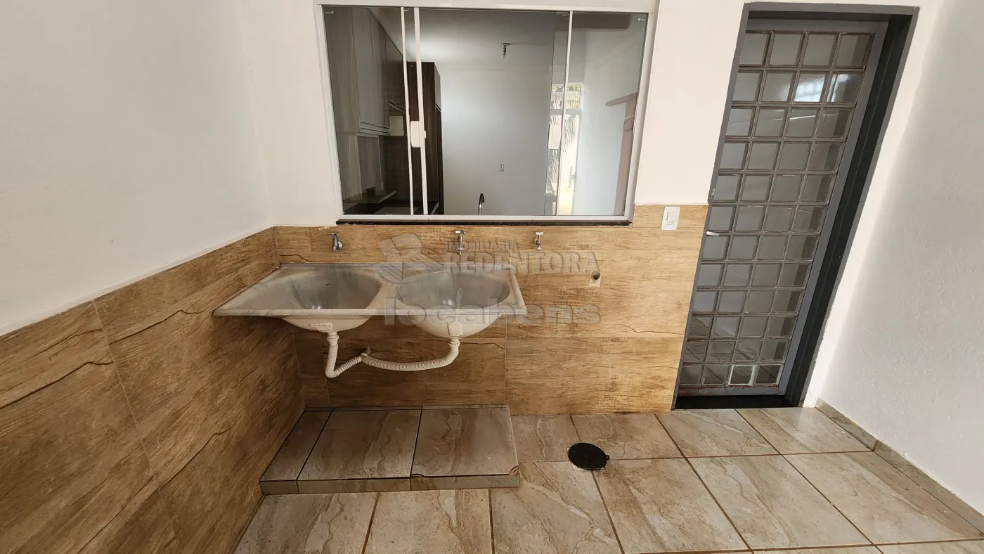 Comprar Casa / Padrão em São José do Rio Preto R$ 395.000,00 - Foto 18