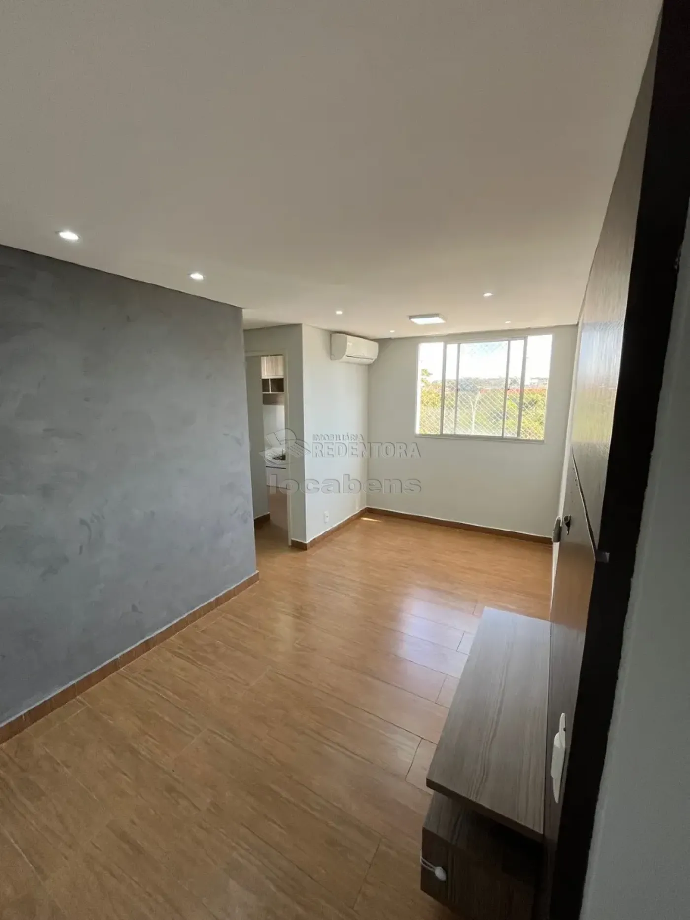 Comprar Apartamento / Padrão em São José do Rio Preto R$ 185.000,00 - Foto 1