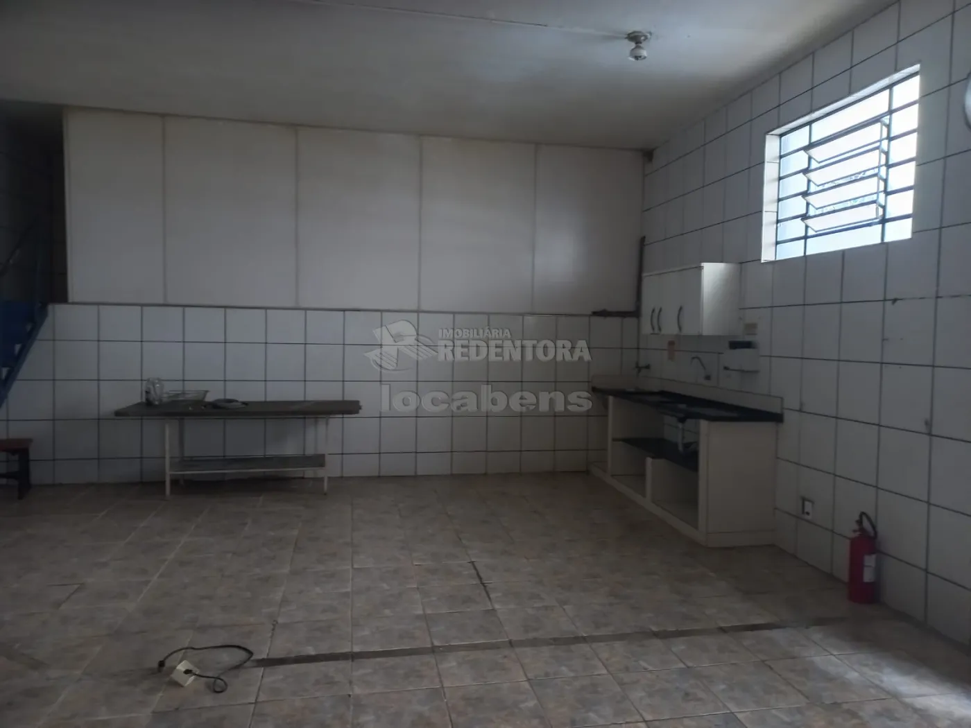 Alugar Comercial / Salão em São José do Rio Preto R$ 2.850,00 - Foto 4