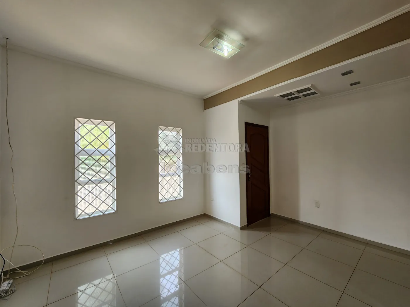 Comprar Casa / Padrão em São José do Rio Preto - Foto 2