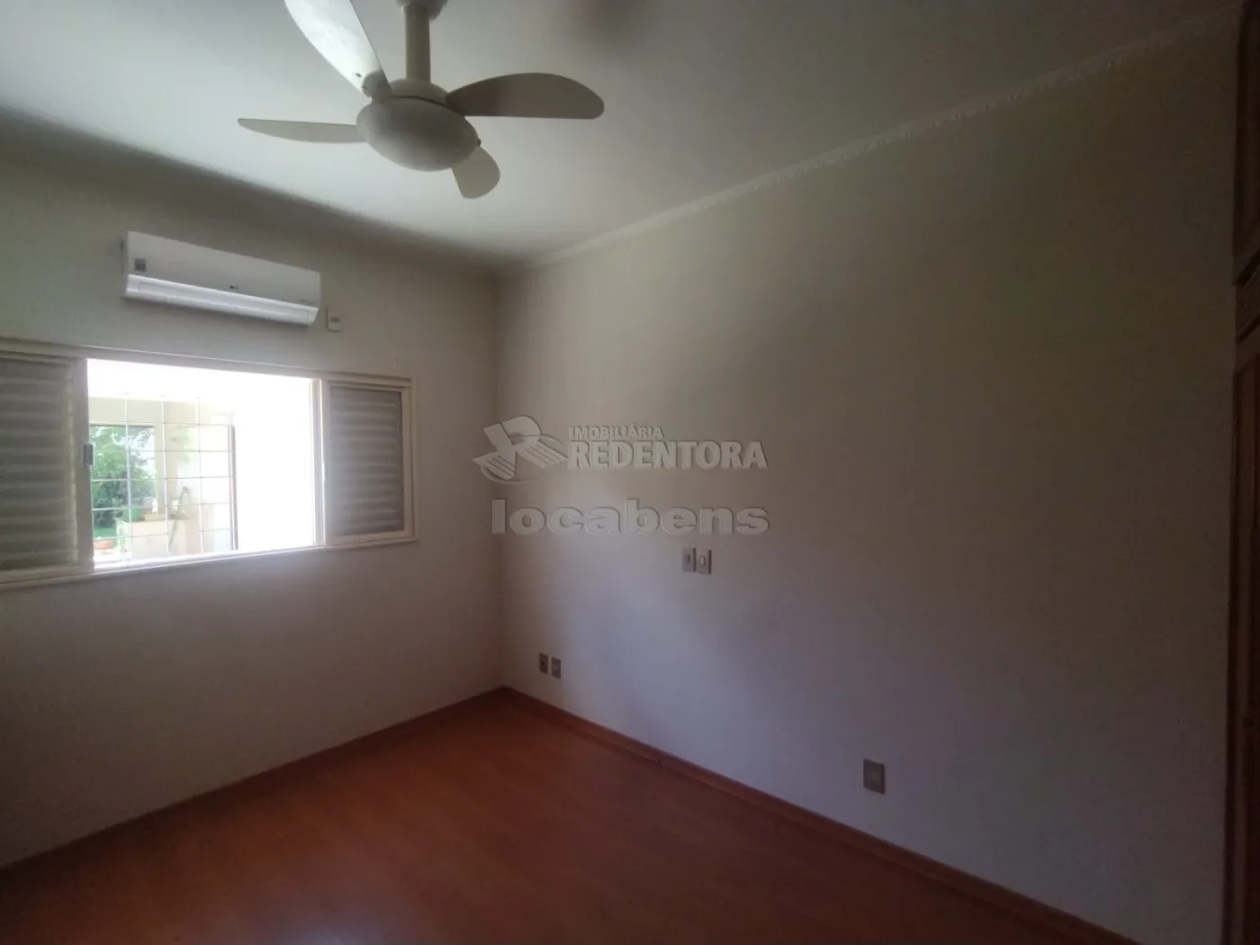 Casa à venda com 4 quartos, 300m² - Foto 12