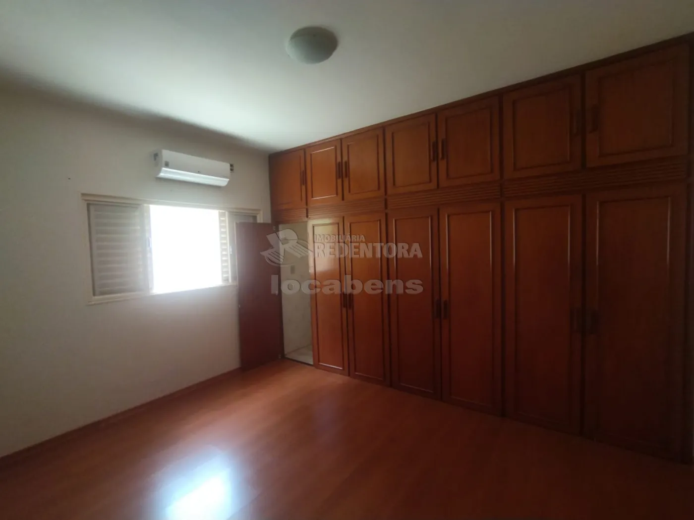 Casa à venda com 4 quartos, 300m² - Foto 11