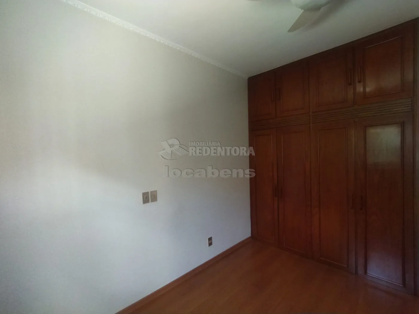 Casa à venda com 4 quartos, 300m² - Foto 15