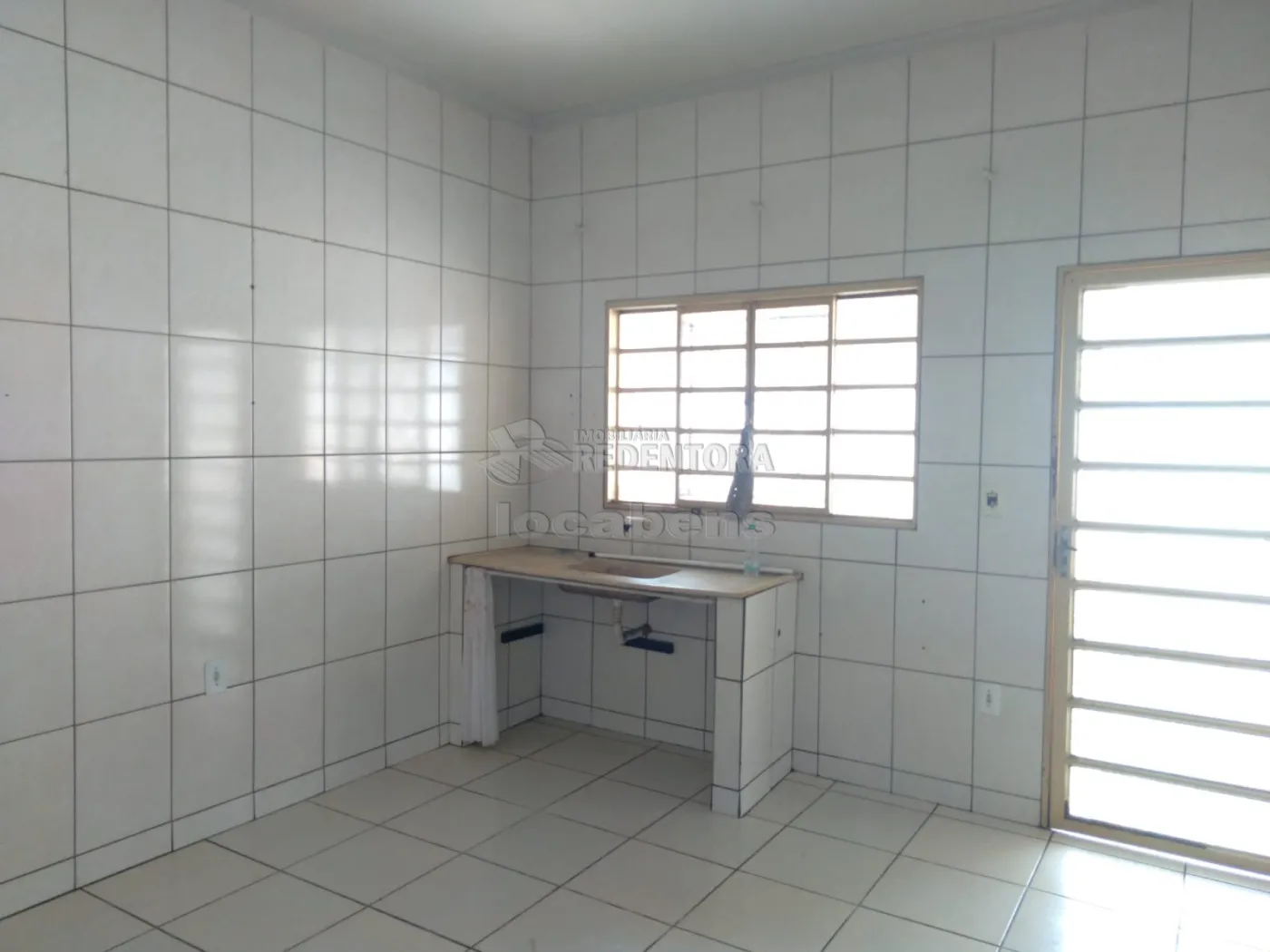 Alugar Casa / Padrão em São José do Rio Preto R$ 800,00 - Foto 9