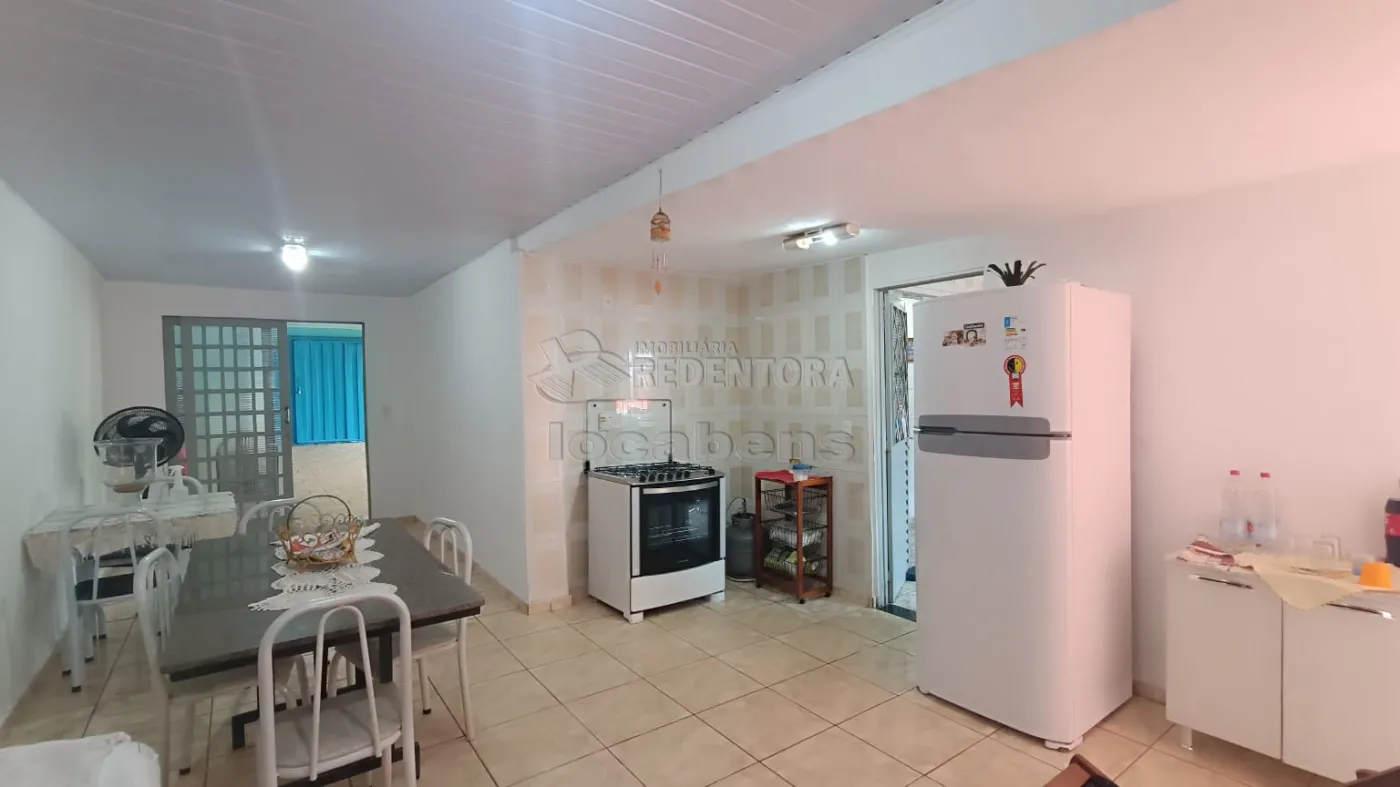 Comprar Casa / Padrão em São José do Rio Preto R$ 300.000,00 - Foto 4