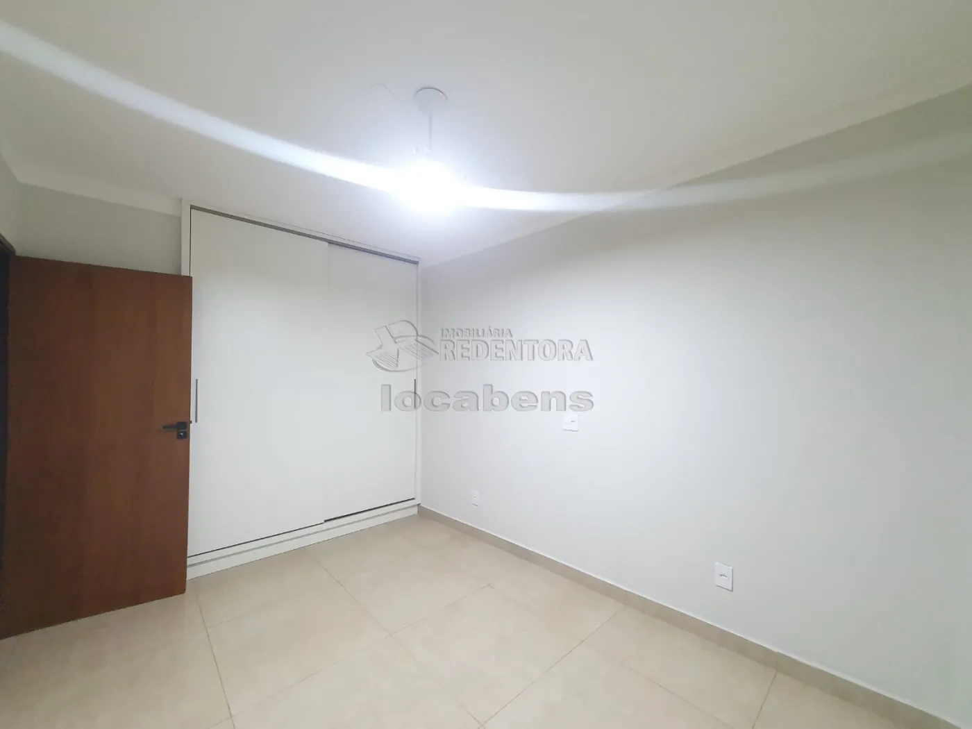 Alugar Apartamento / Padrão em São José do Rio Preto R$ 1.200,00 - Foto 15