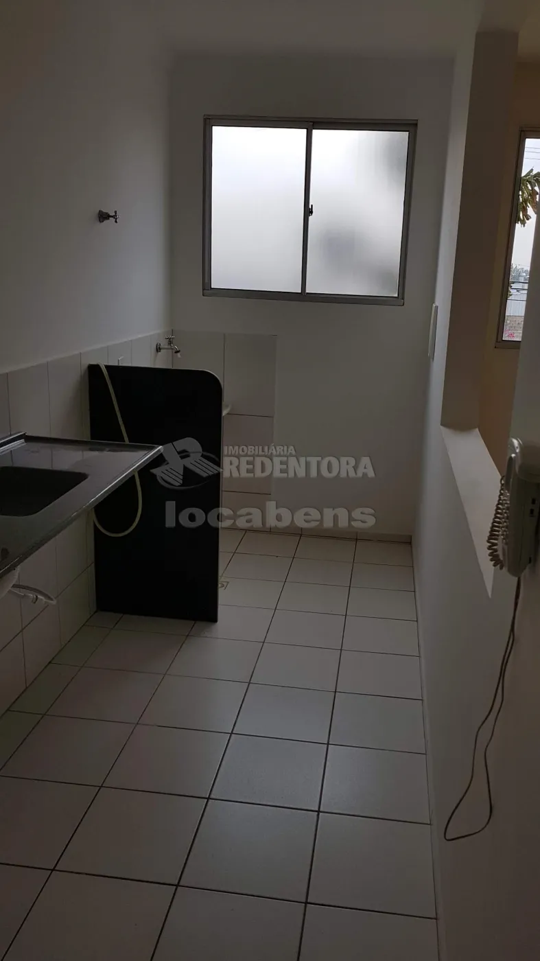 Comprar Apartamento / Padrão em São José do Rio Preto apenas R$ 179.000,00 - Foto 2