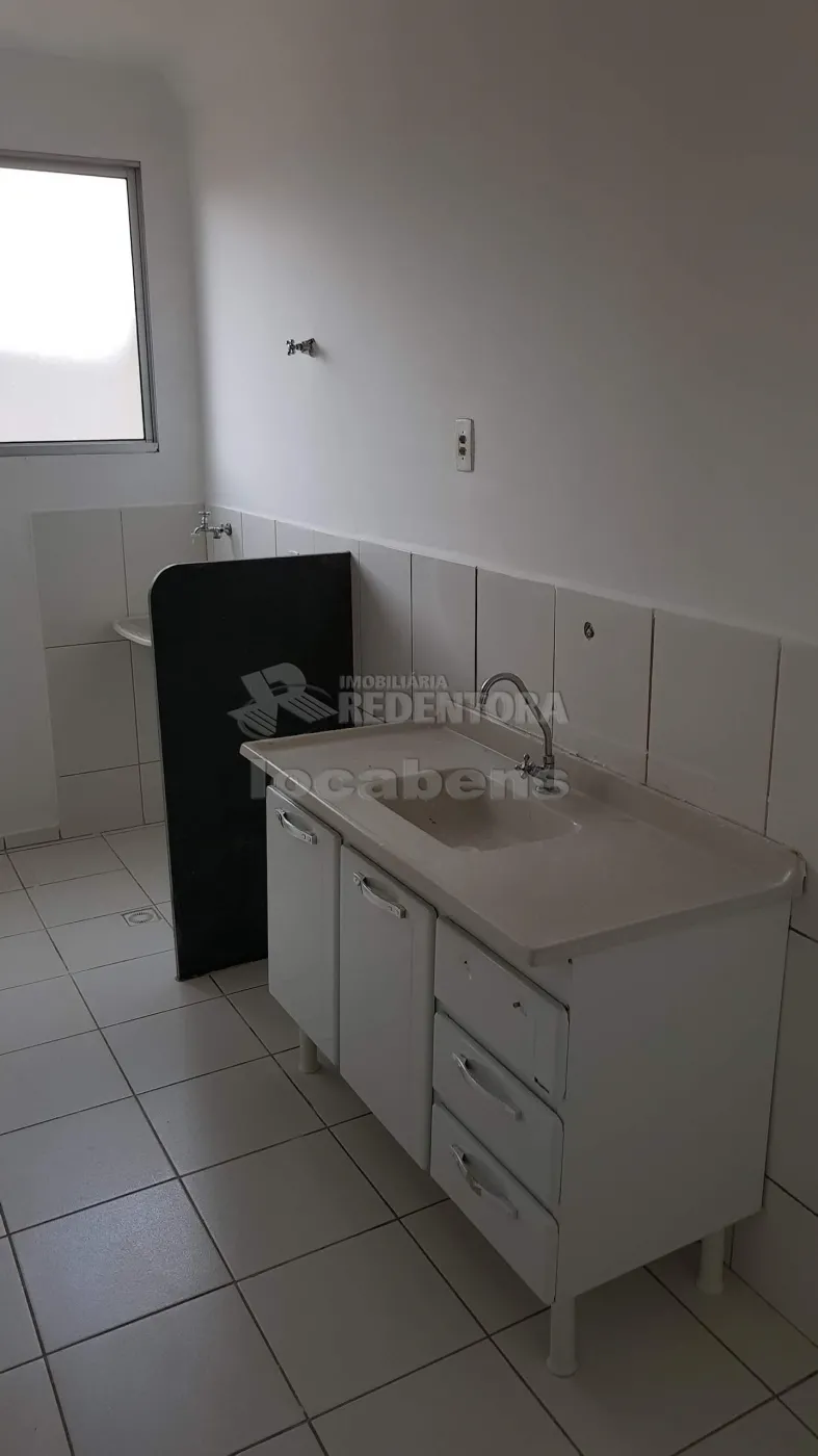 Comprar Apartamento / Padrão em São José do Rio Preto apenas R$ 169.000,00 - Foto 1