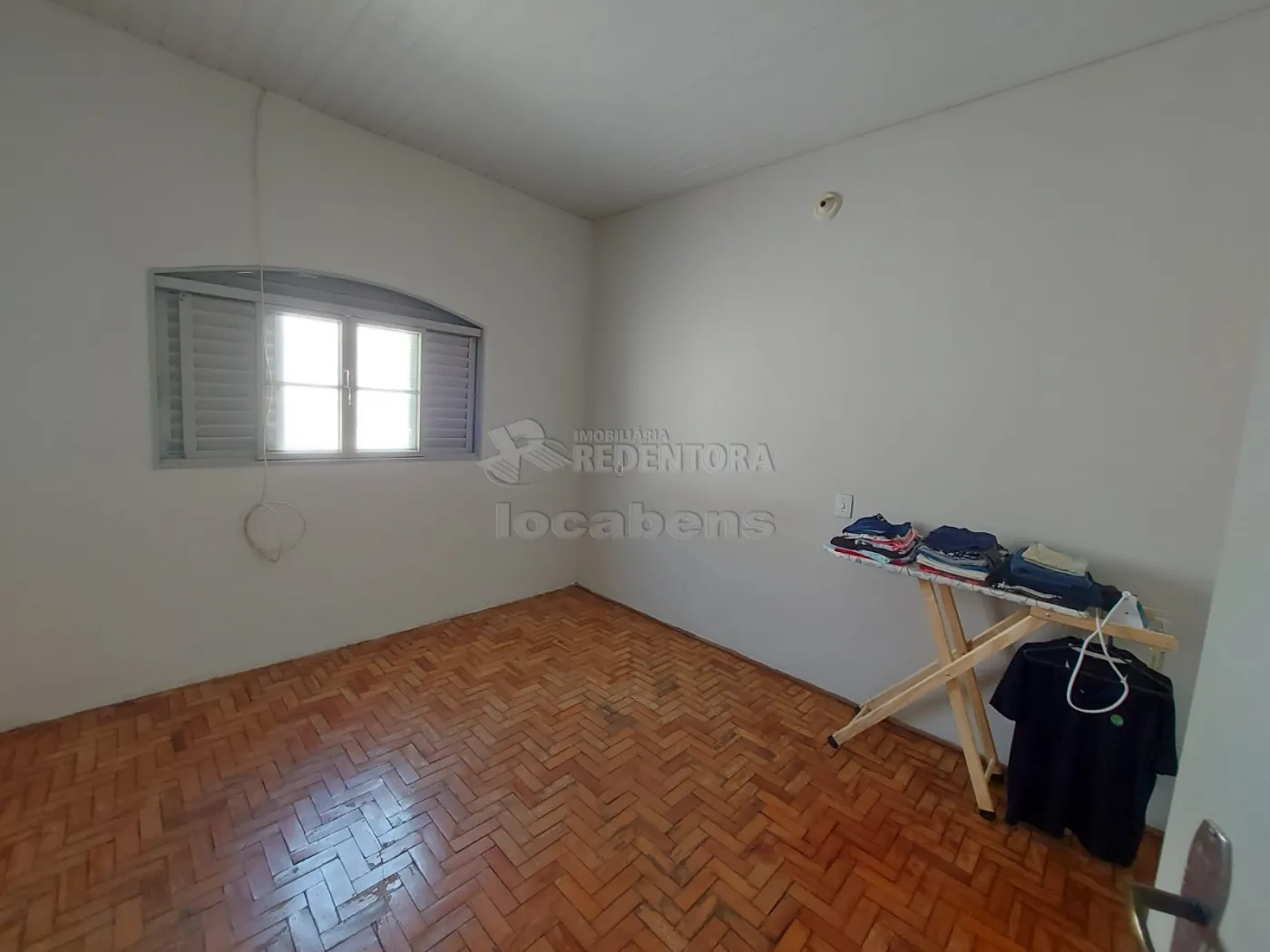 Comprar Casa / Padrão em São José do Rio Preto R$ 380.000,00 - Foto 4