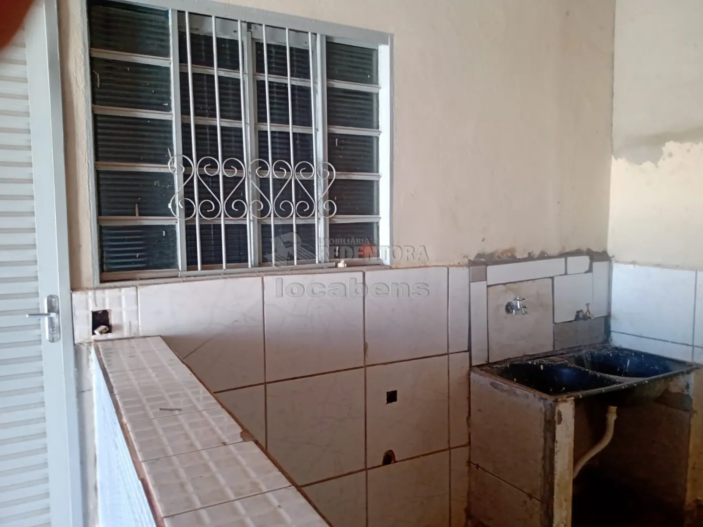 Alugar Casa / Padrão em São José do Rio Preto R$ 850,00 - Foto 6