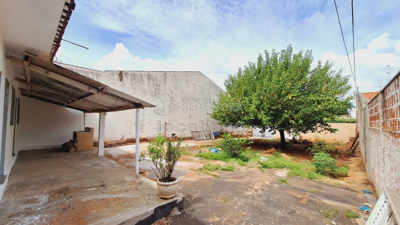 Alugar Casa / Padrão em São José do Rio Preto R$ 1.100,00 - Foto 3