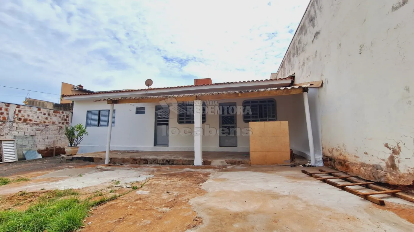 Alugar Casa / Padrão em São José do Rio Preto R$ 1.100,00 - Foto 5