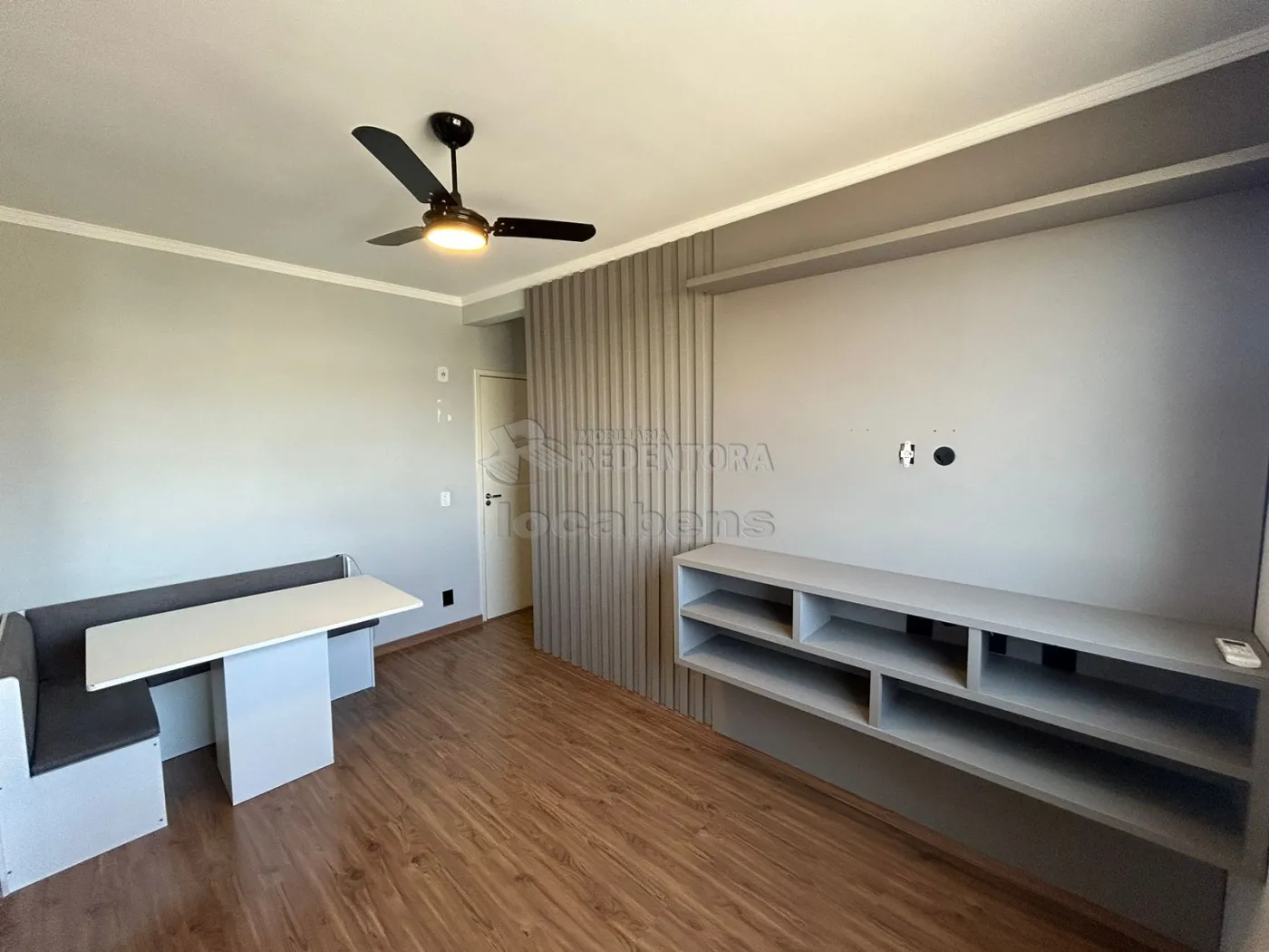 Apartamento à venda com 2 quartos, 45m² - Foto 3