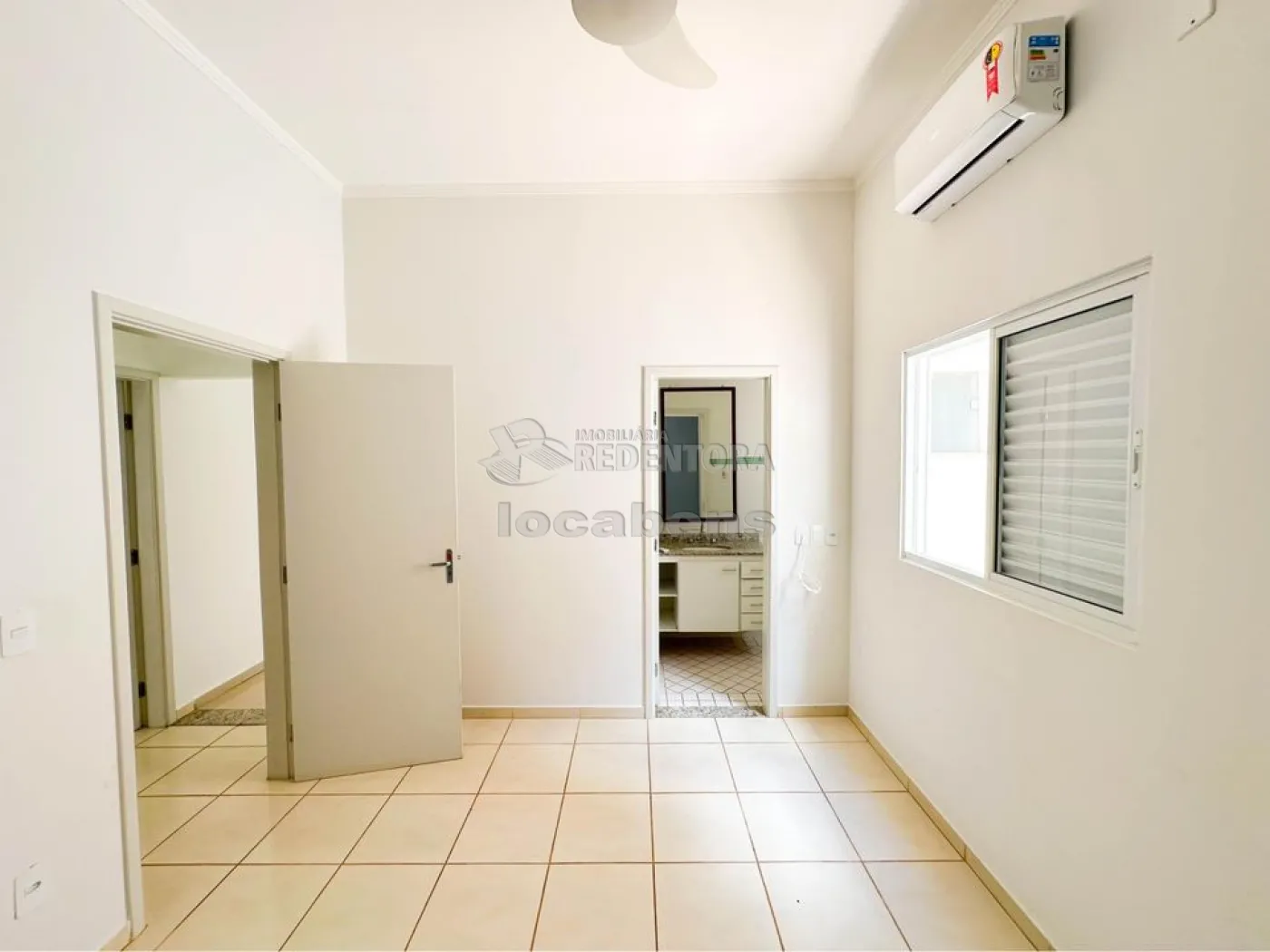 Casa de Condomínio à venda com 3 quartos, 215m² - Foto 14