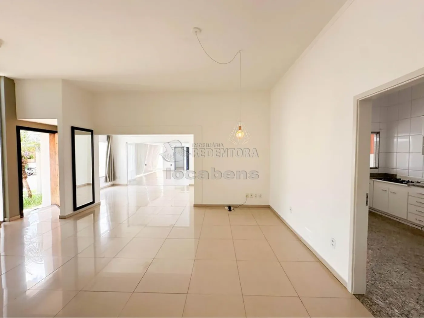 Casa de Condomínio à venda com 3 quartos, 215m² - Foto 24