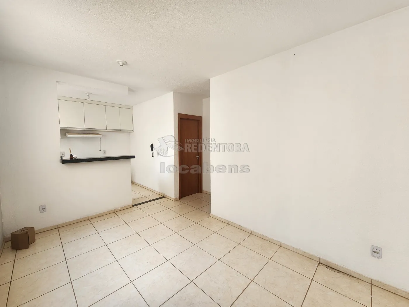 Comprar Apartamento / Padrão em São José do Rio Preto R$ 220.000,00 - Foto 1