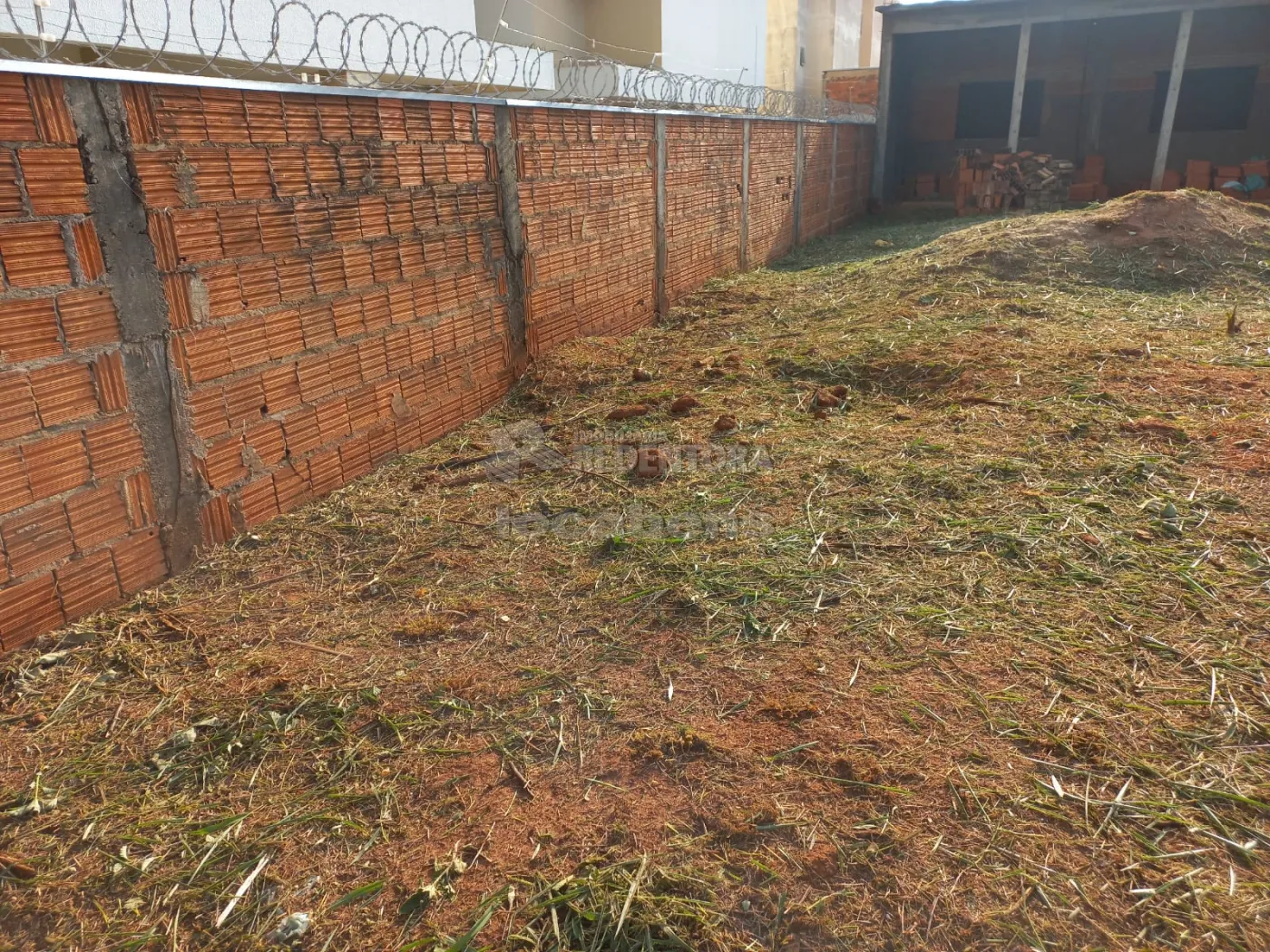 Comprar Terreno / Padrão em São José do Rio Preto R$ 270.000,00 - Foto 4