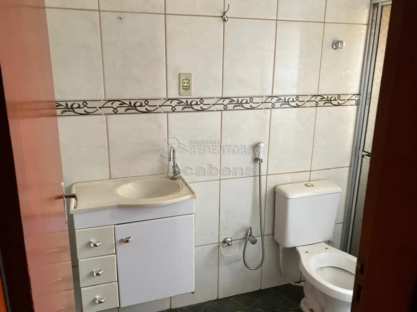 Alugar Casa / Padrão em São José do Rio Preto R$ 3.000,00 - Foto 9