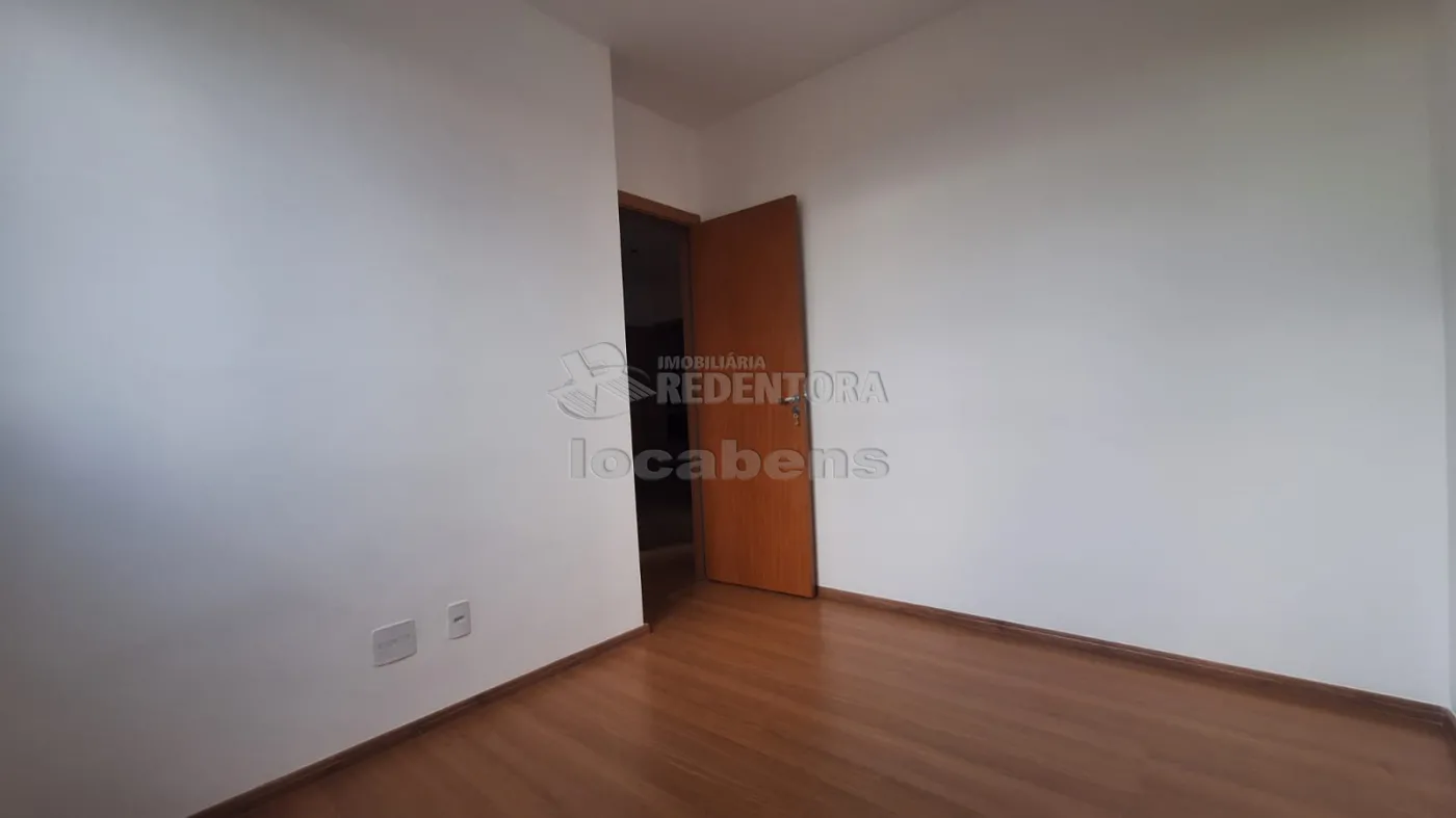 Alugar Apartamento / Padrão em São José do Rio Preto R$ 580,00 - Foto 8