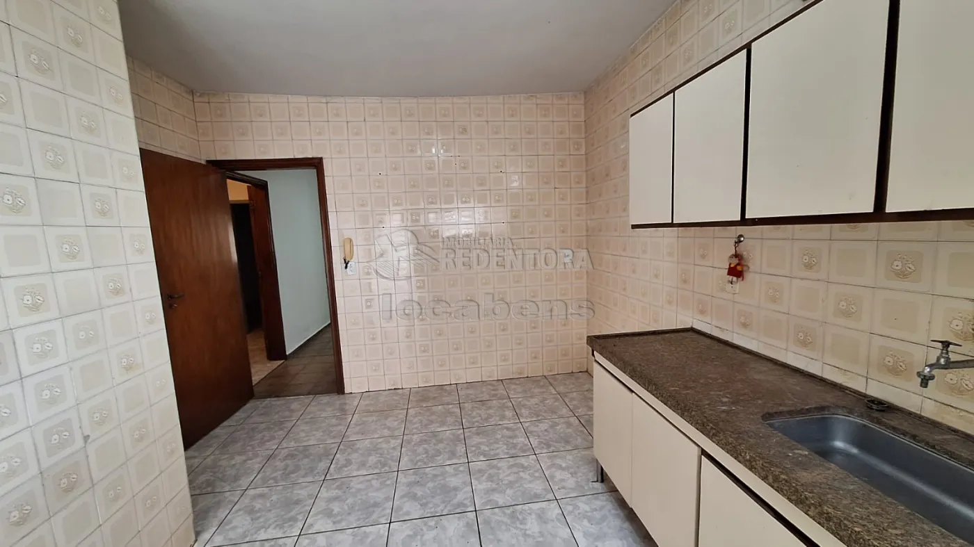 Alugar Casa / Padrão em São José do Rio Preto R$ 2.200,00 - Foto 5