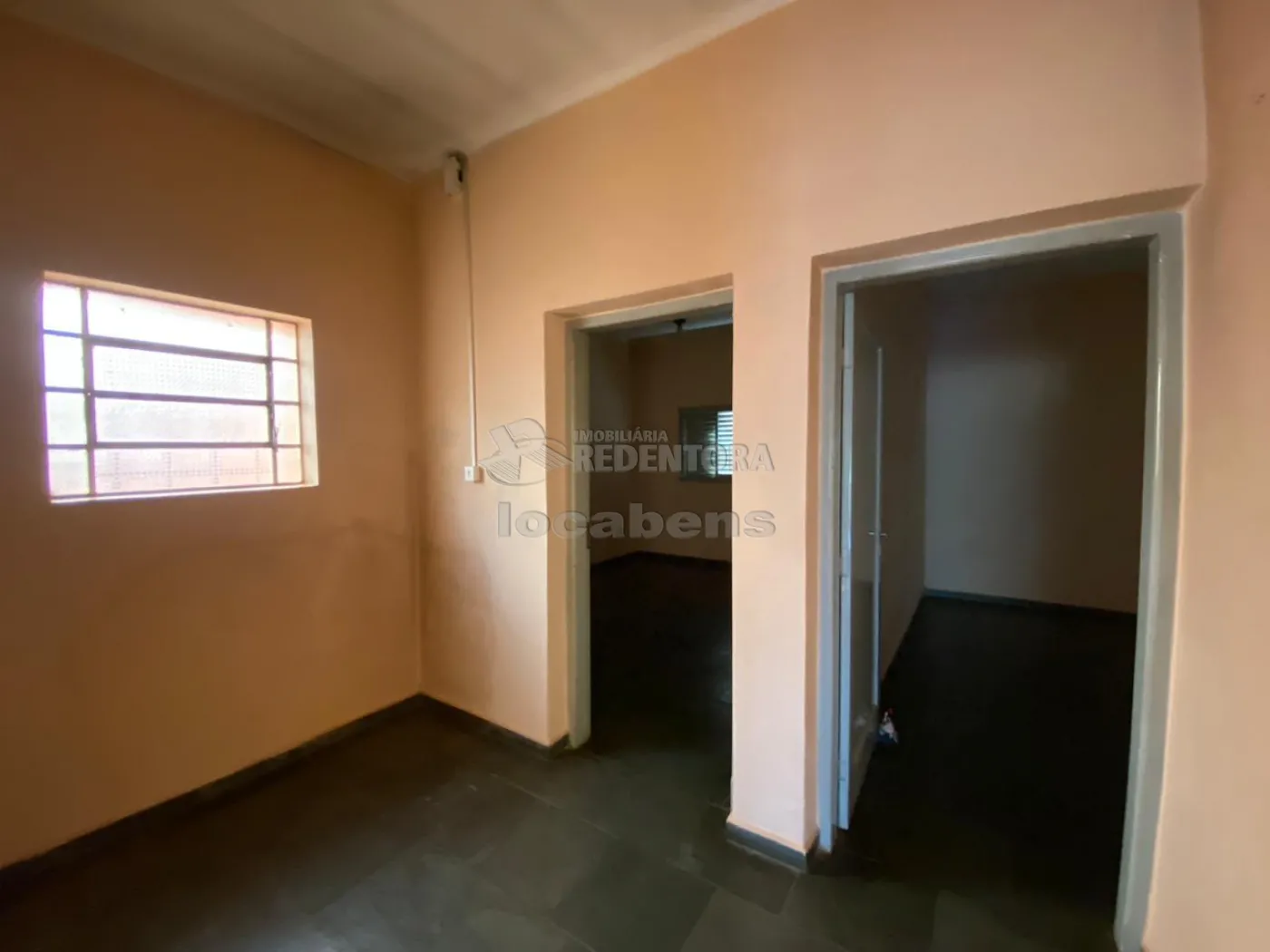 Alugar Casa / Padrão em São José do Rio Preto R$ 1.800,00 - Foto 11