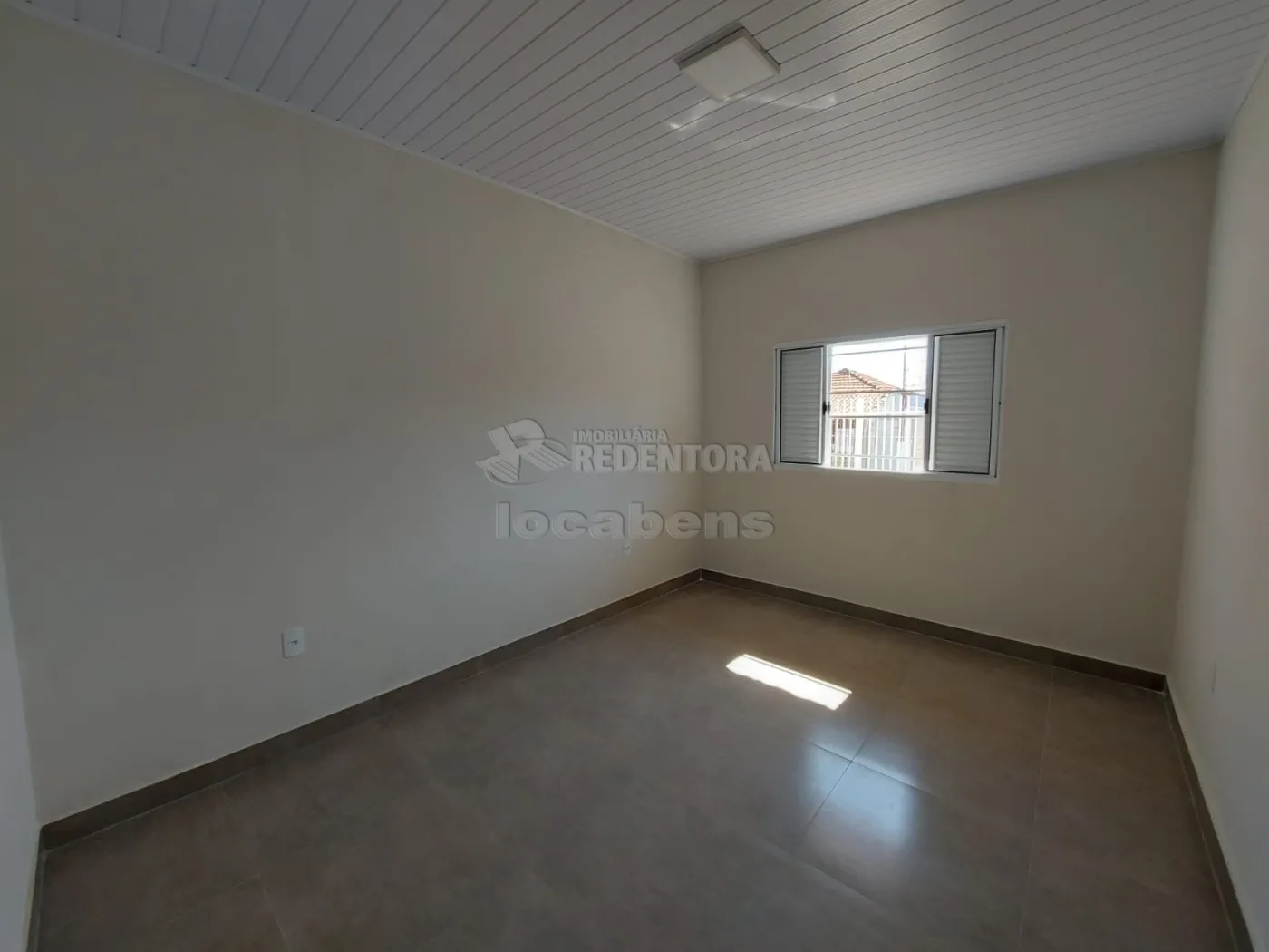 Alugar Casa / Padrão em São José do Rio Preto apenas R$ 1.800,00 - Foto 3