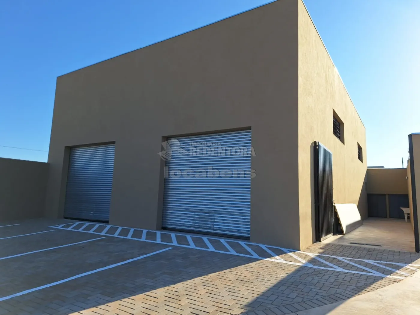 Depósito-Galpão-Armazém à venda, 180m² - Foto 1