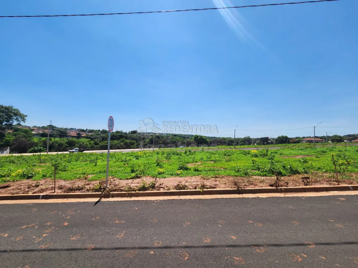 Comprar Terreno / Padrão em São José do Rio Preto R$ 84.000,00 - Foto 1