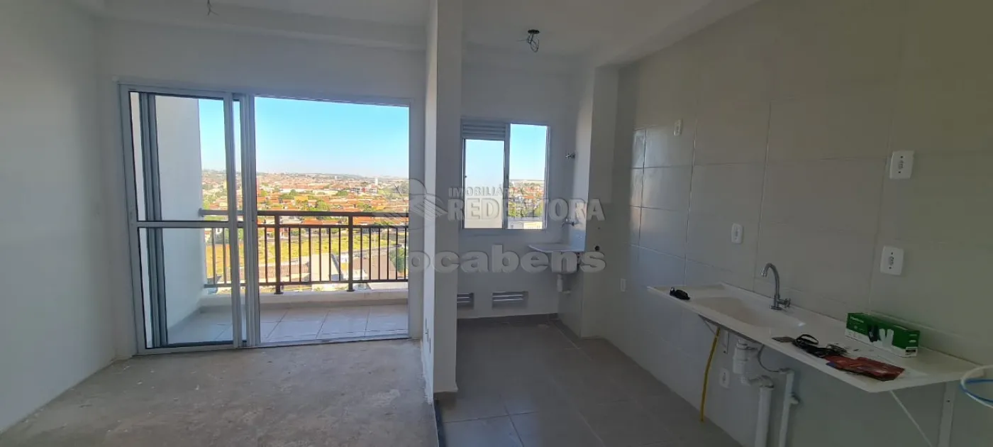 Comprar Apartamento / Padrão em São José do Rio Preto R$ 350.000,00 - Foto 4