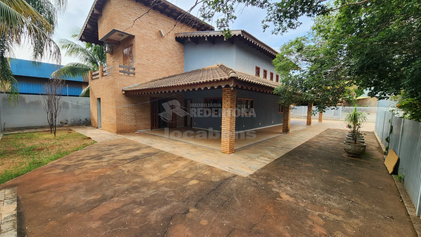 Fazenda para alugar com 3 quartos, 460m² - Foto 1