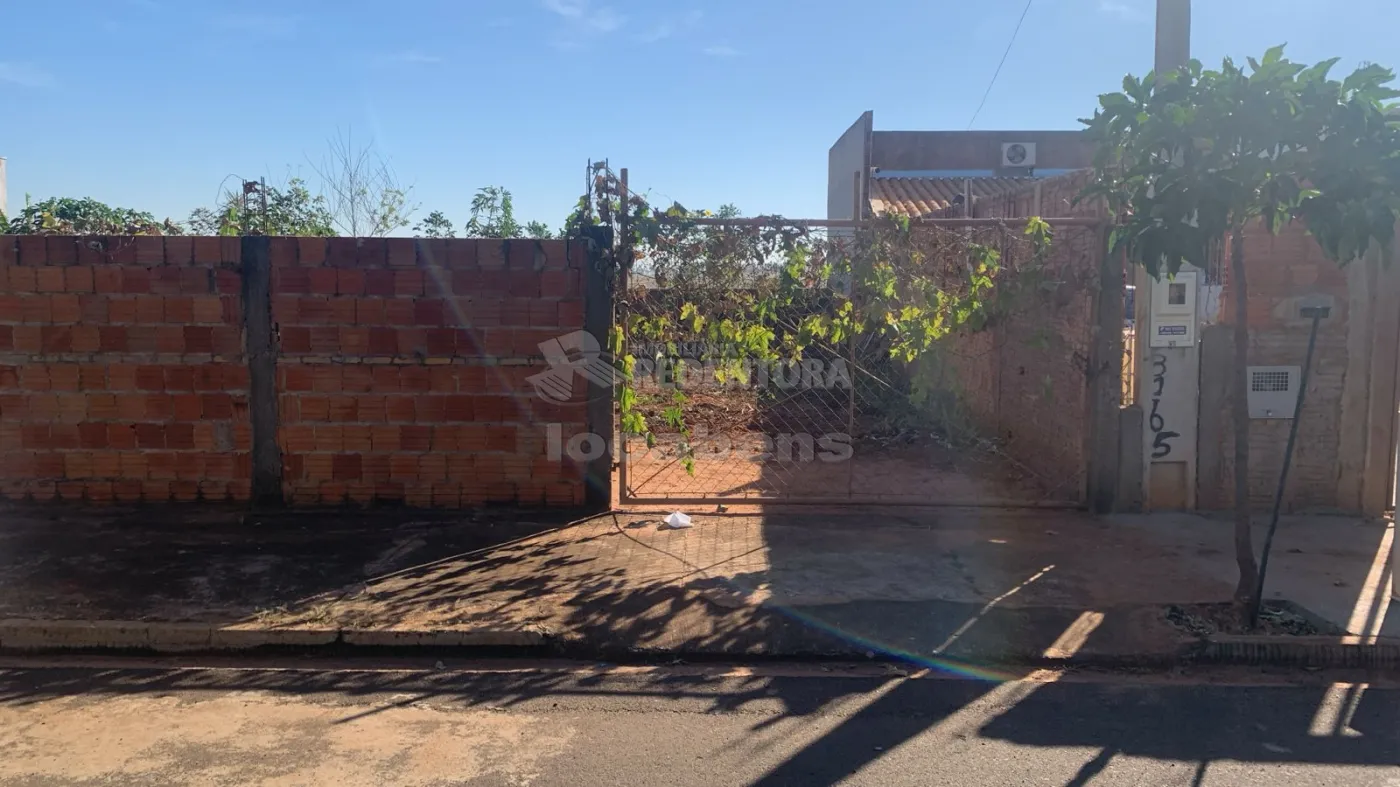 Comprar Terreno / Padrão em Mirassol R$ 120.000,00 - Foto 2