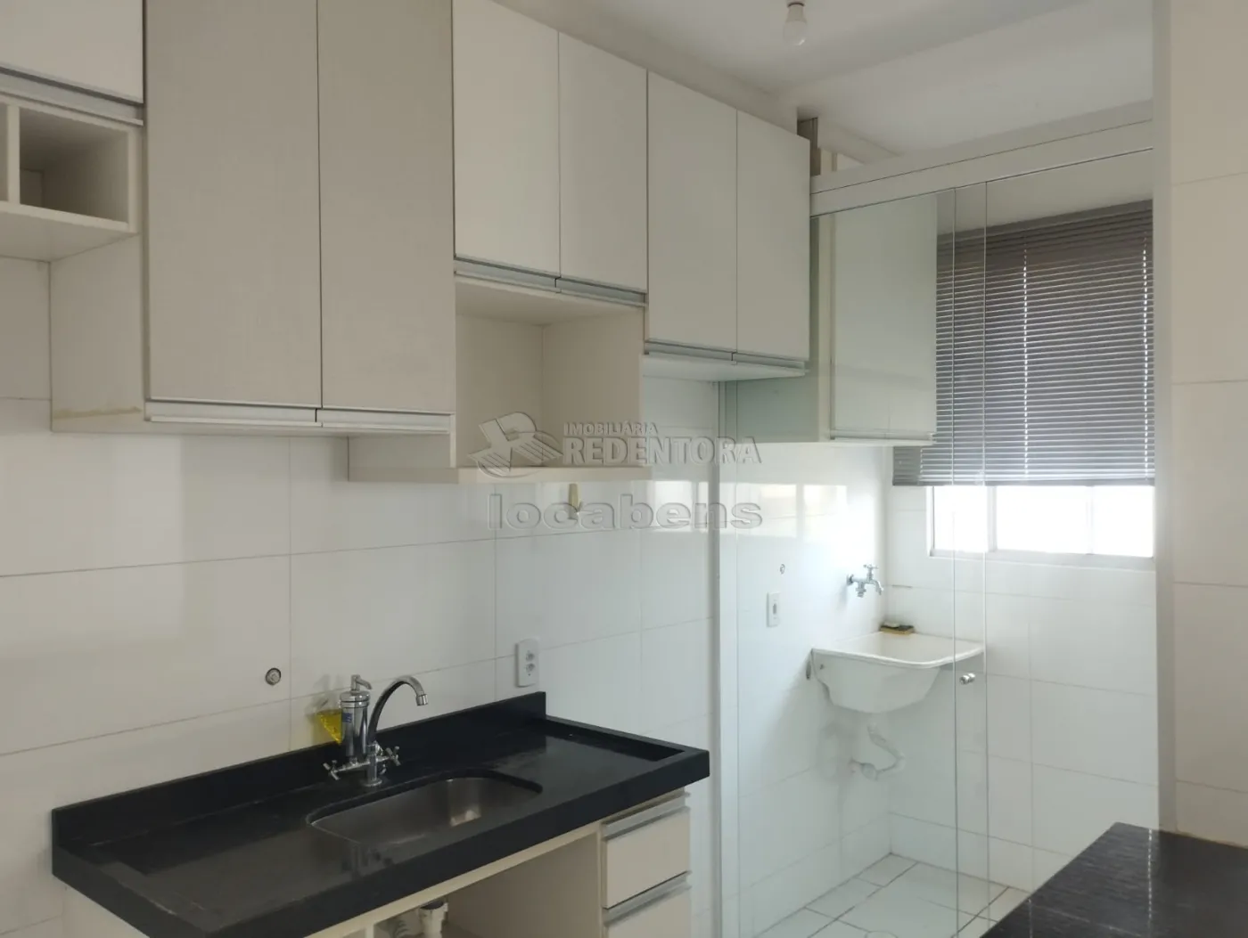 Alugar Apartamento / Padrão em São José do Rio Preto R$ 990,00 - Foto 2