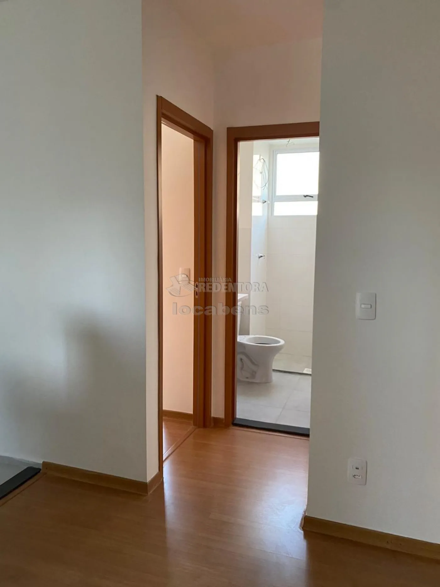 Comprar Apartamento / Padrão em Mirassol R$ 150.000,00 - Foto 2