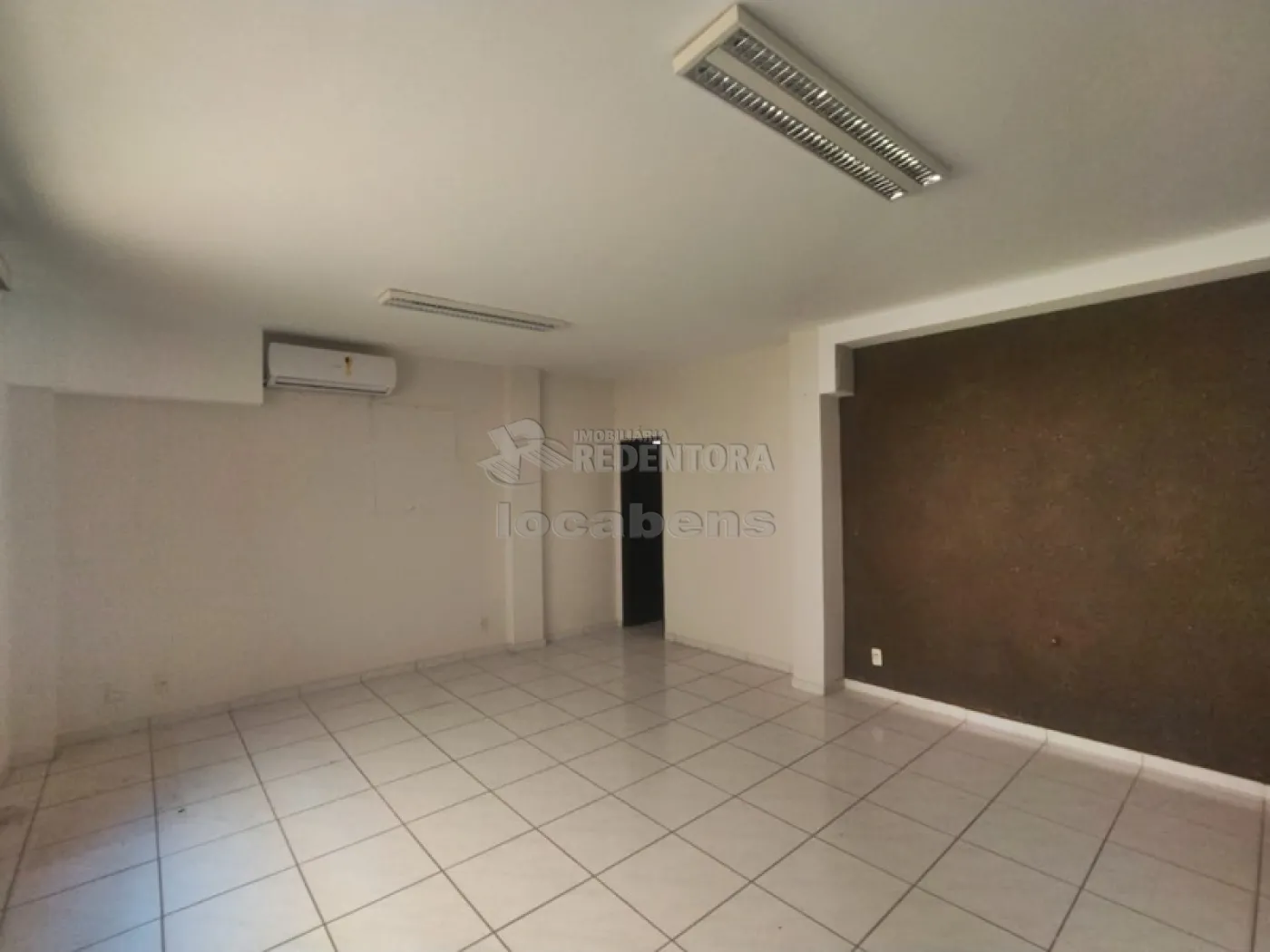 Comprar Comercial / Sala em São José do Rio Preto R$ 215.000,00 - Foto 4