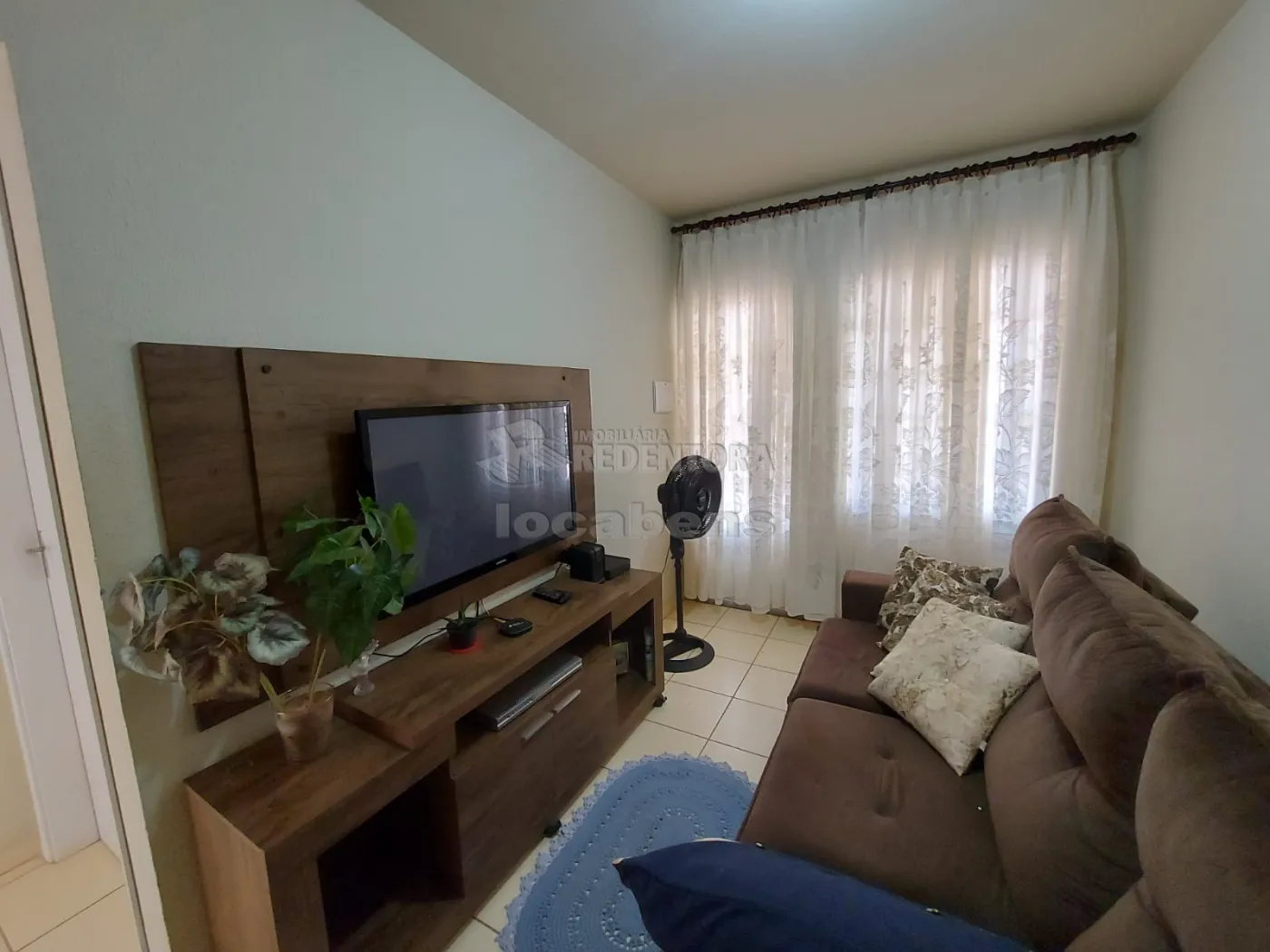 Comprar Casa / Padrão em São José do Rio Preto R$ 205.000,00 - Foto 1