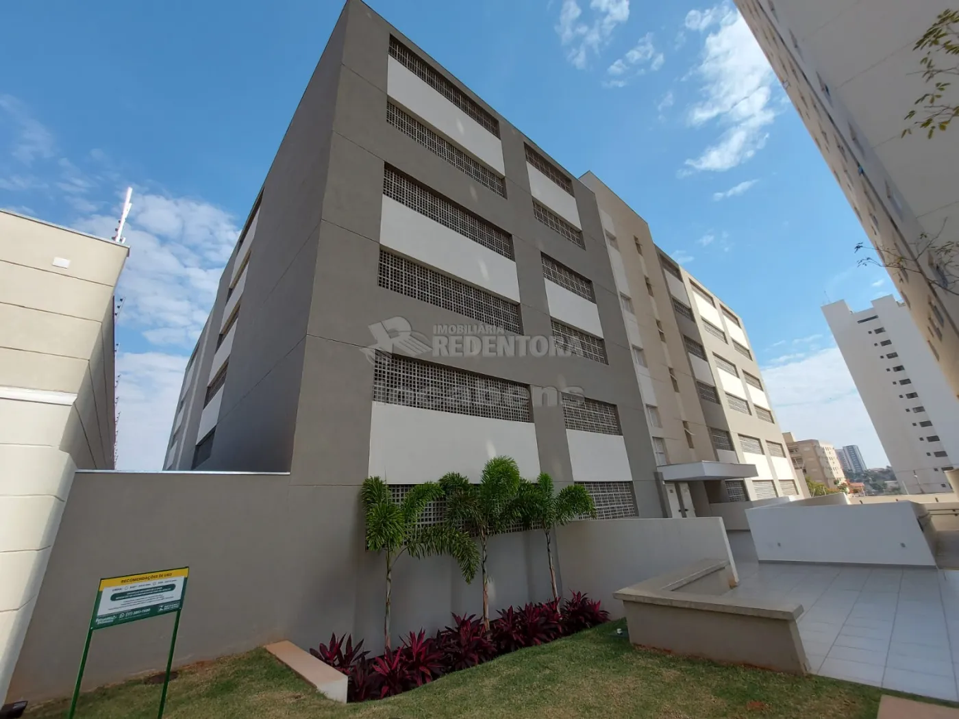 Alugar Apartamento / Padrão em São José do Rio Preto R$ 2.500,00 - Foto 14