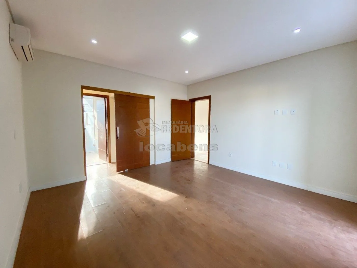 Casa de Condomínio à venda com 4 quartos, 400m² - Foto 13