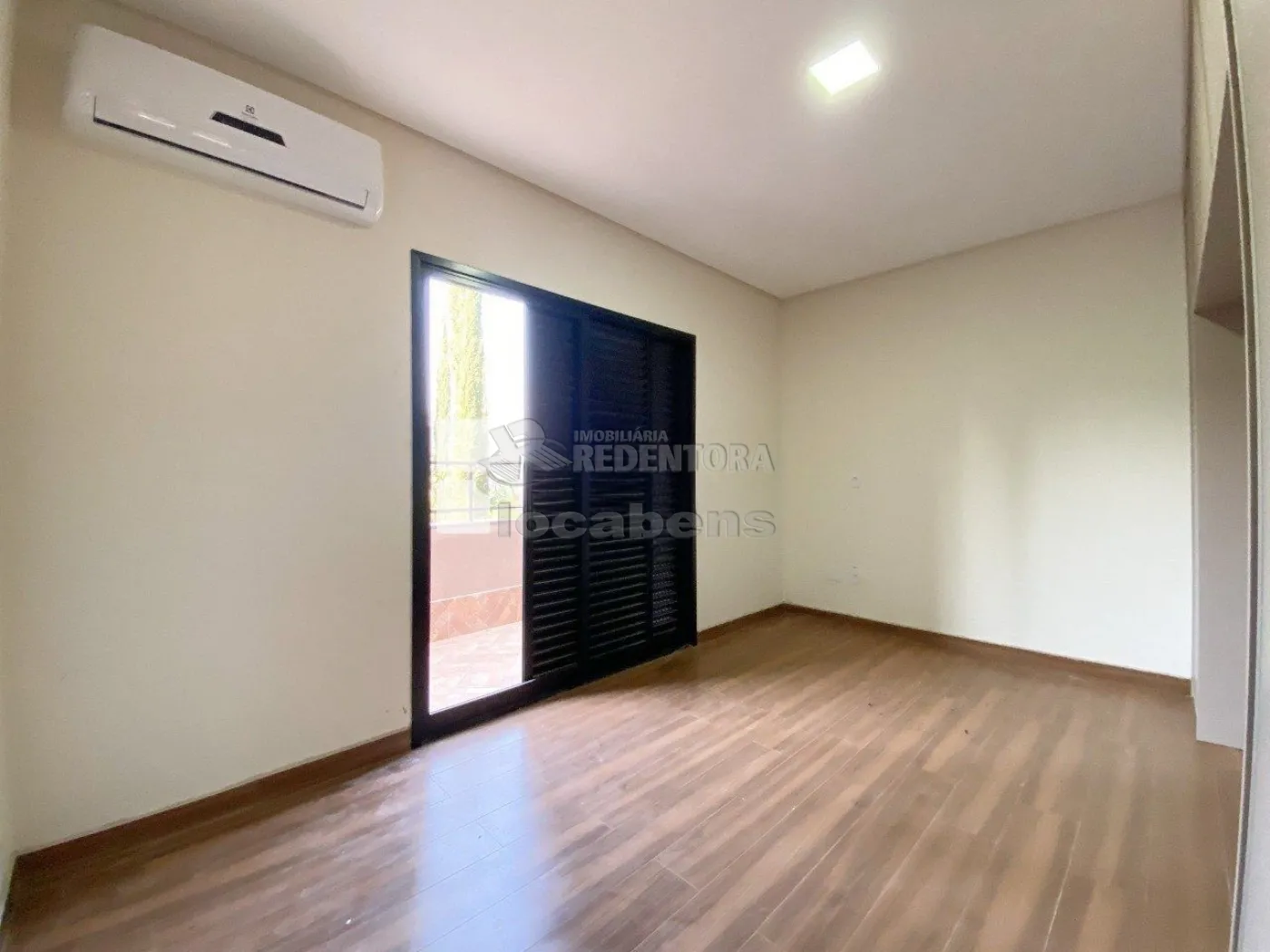 Casa de Condomínio à venda com 4 quartos, 400m² - Foto 15