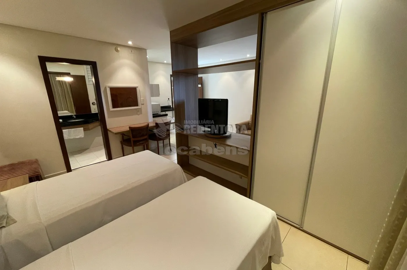 Comprar Apartamento / Flat em São José do Rio Preto R$ 250.000,00 - Foto 5
