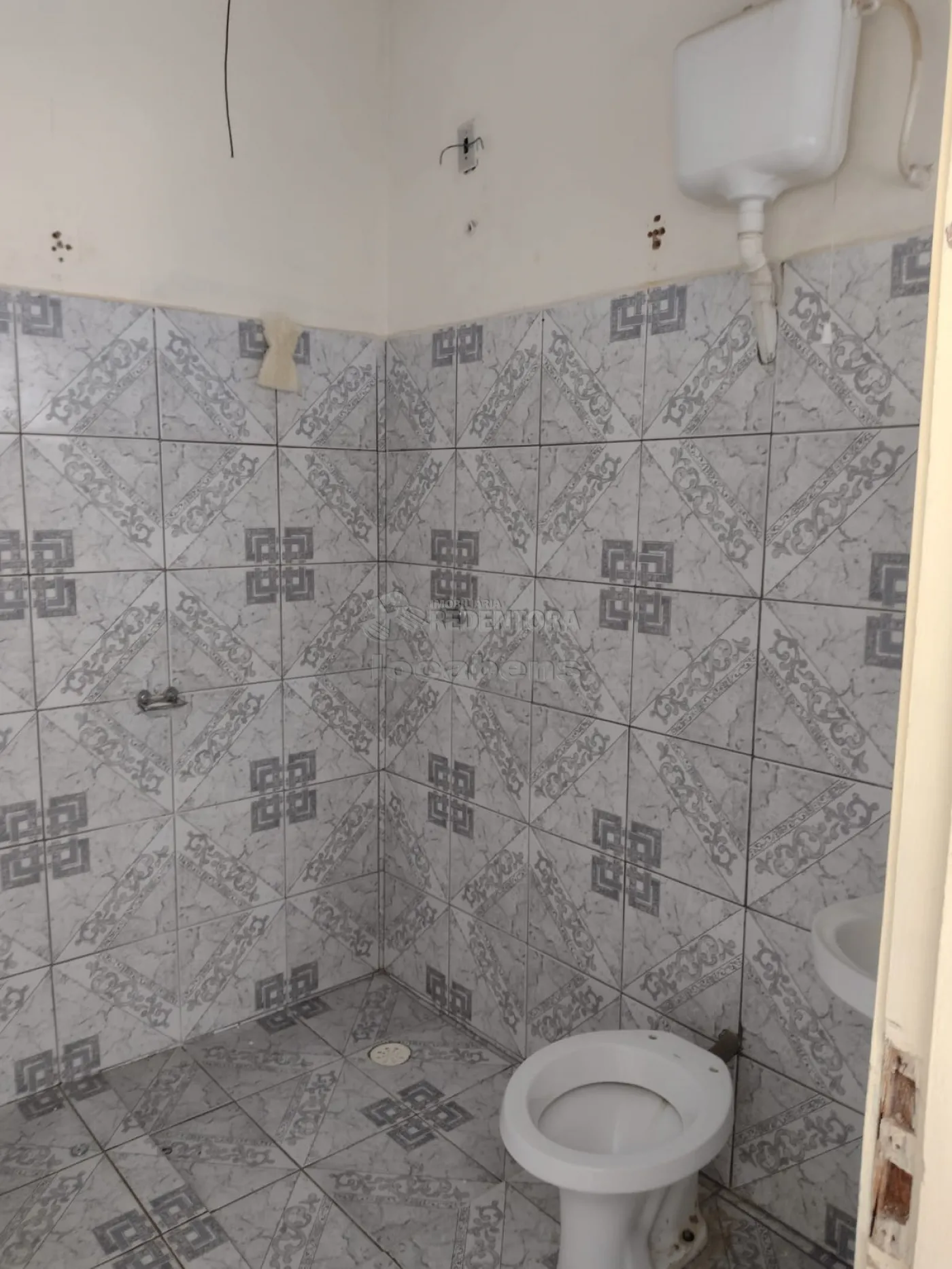 Alugar Casa / Padrão em São José do Rio Preto R$ 1.500,00 - Foto 3