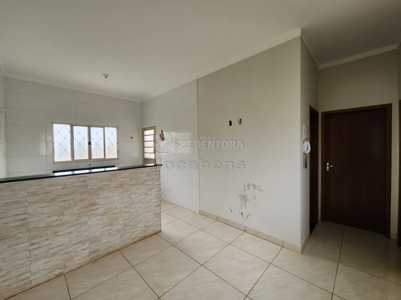 Casa à venda com 2 quartos, 61m² - Foto 2