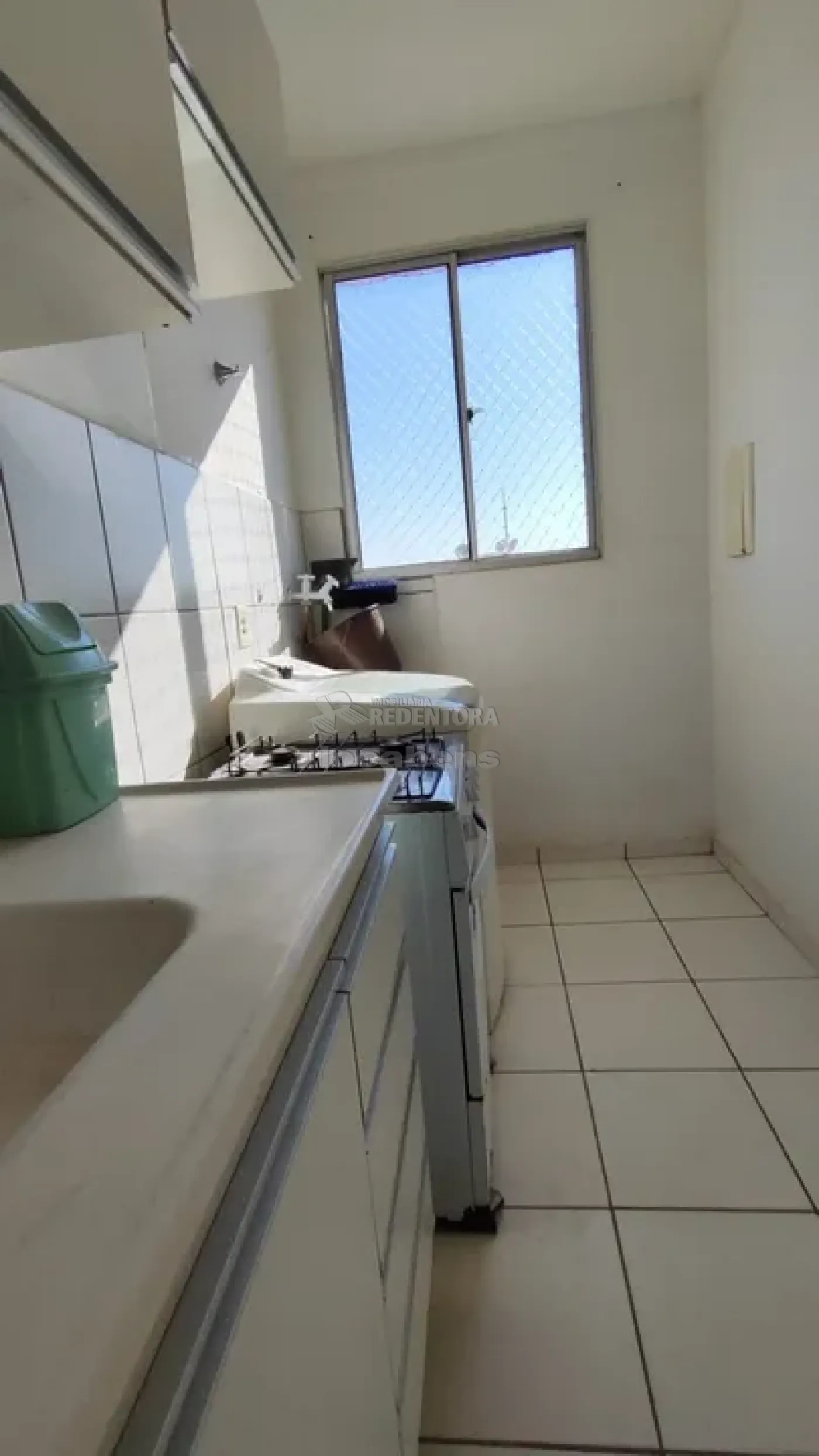 Alugar Apartamento / Padrão em São José do Rio Preto R$ 1.000,00 - Foto 2