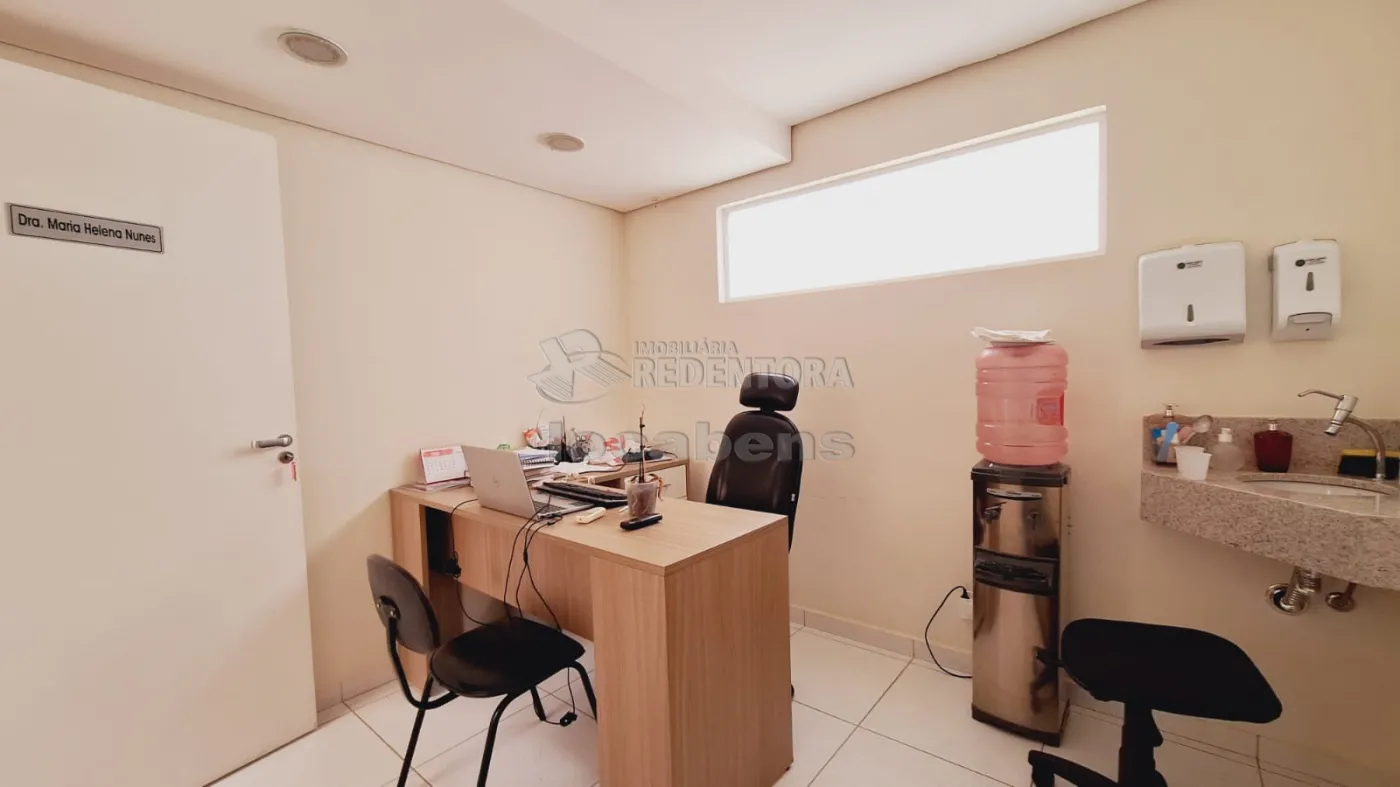 Alugar Comercial / Sala em São José do Rio Preto R$ 1.800,00 - Foto 3