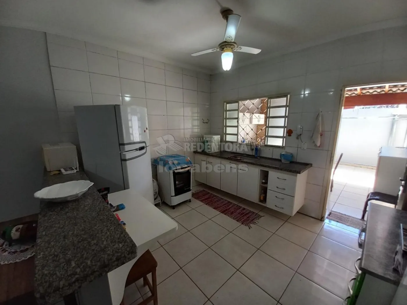 Alugar Casa / Padrão em São José do Rio Preto R$ 1.300,00 - Foto 9