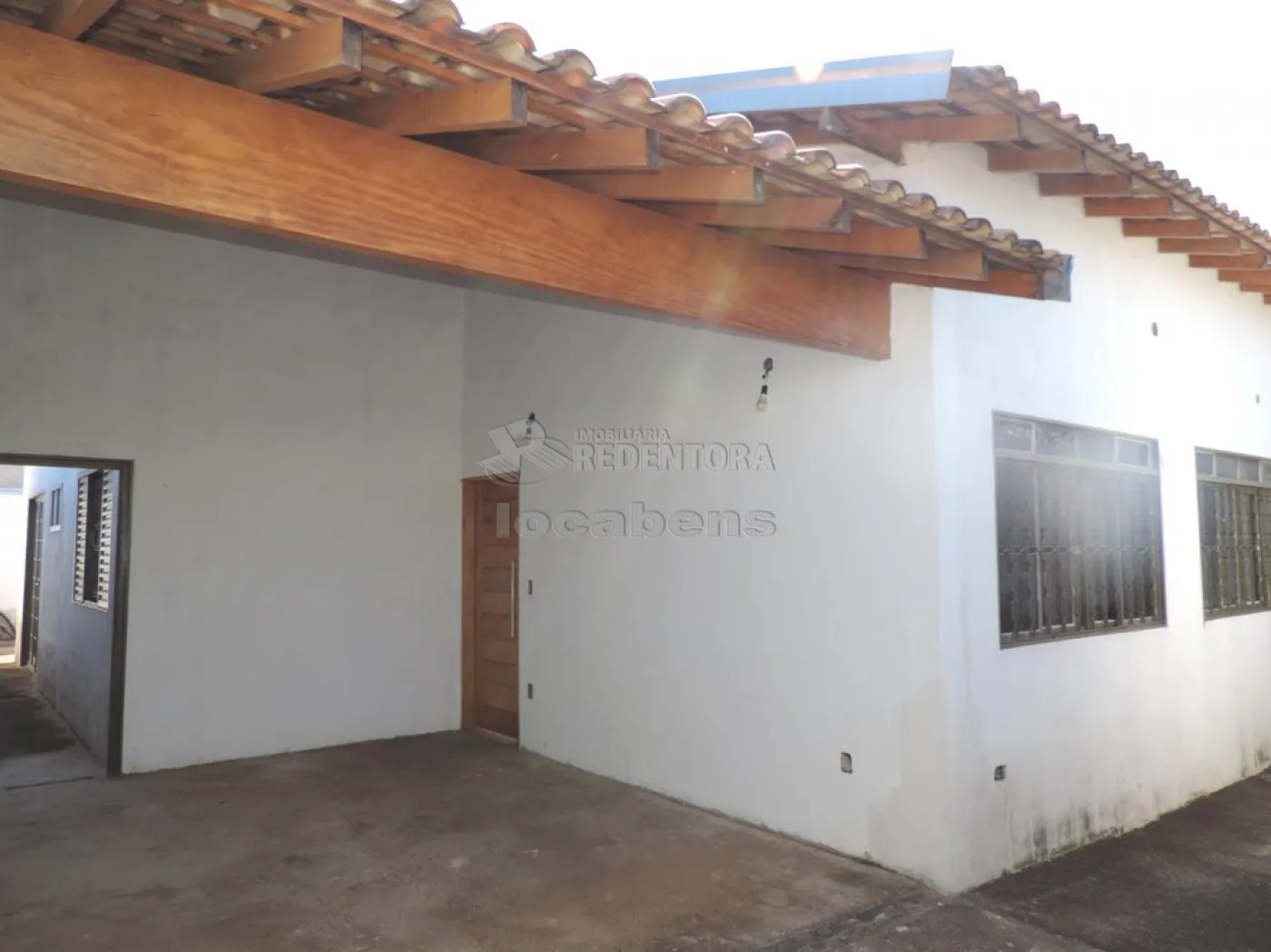 Casa à venda com 2 quartos, 119m² - Foto 1