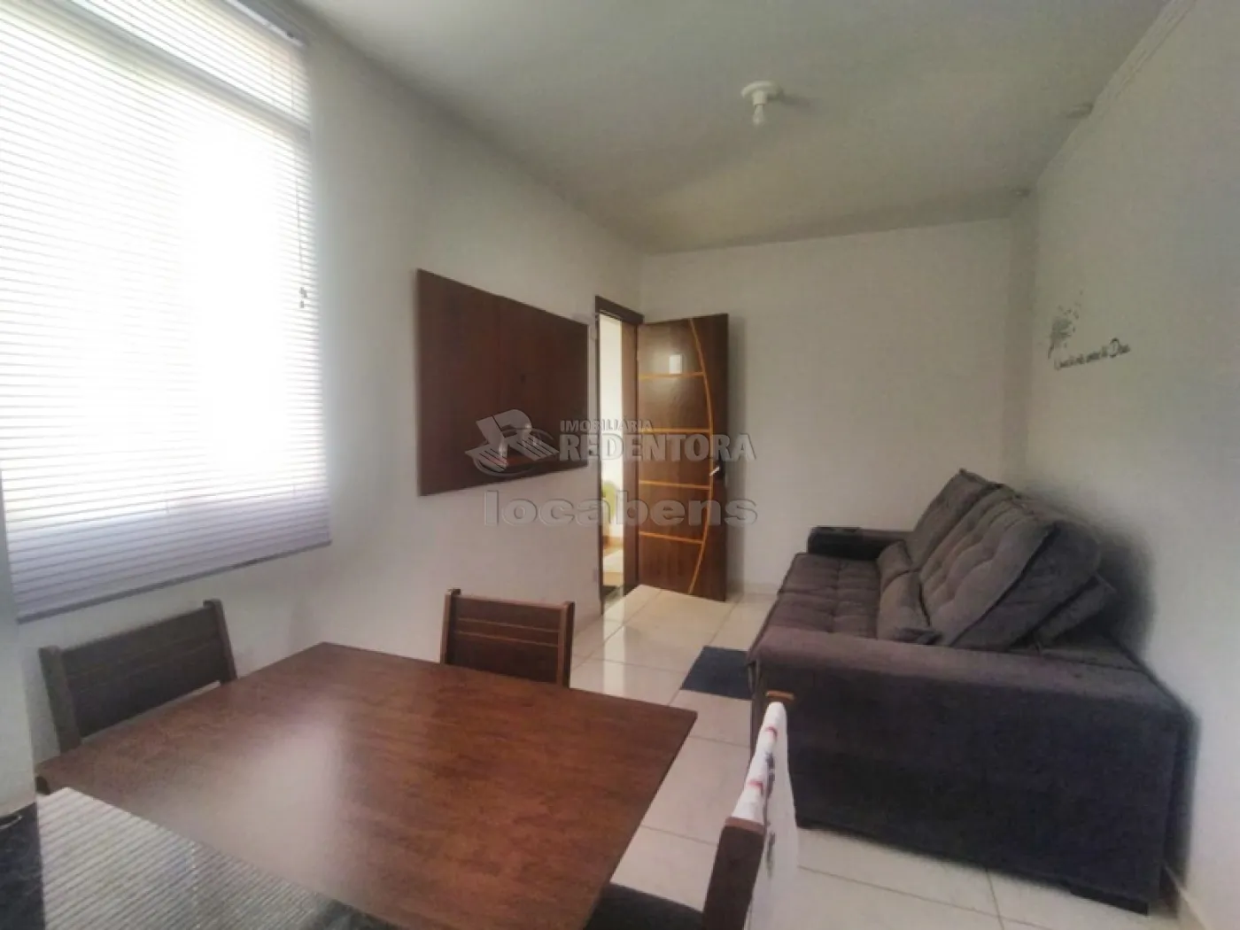 Alugar Apartamento / Padrão em São José do Rio Preto R$ 800,00 - Foto 2