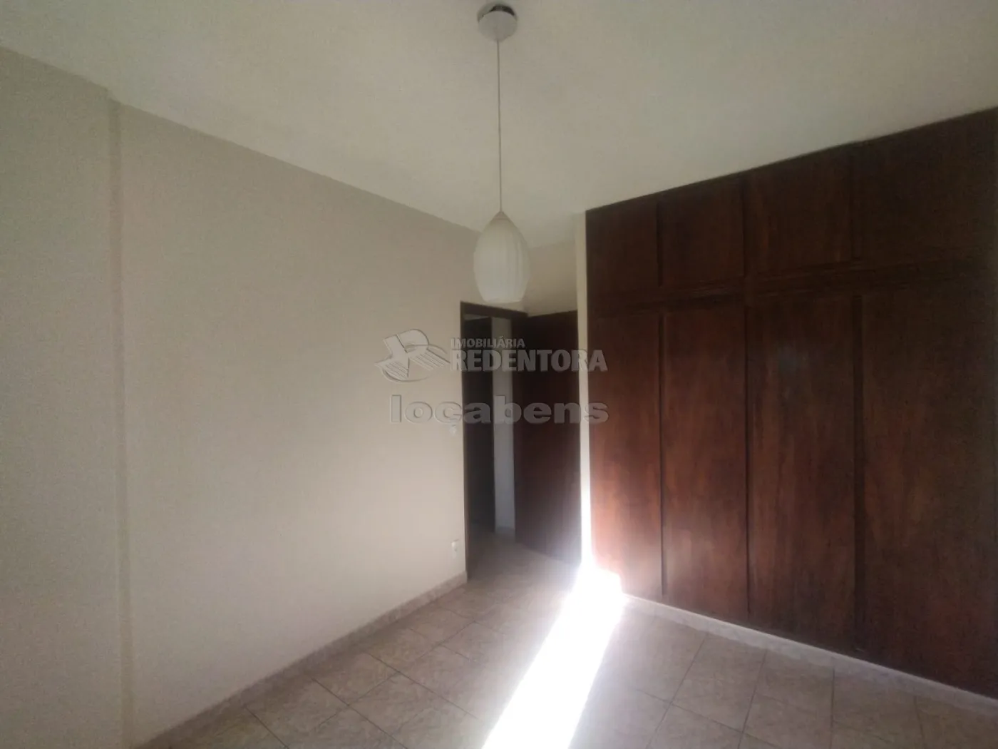 Alugar Apartamento / Padrão em São José do Rio Preto R$ 1.100,00 - Foto 10