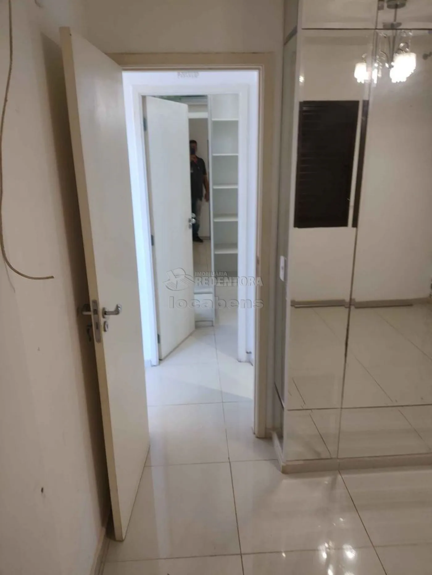 Alugar Apartamento / Padrão em São José do Rio Preto R$ 1.400,00 - Foto 4