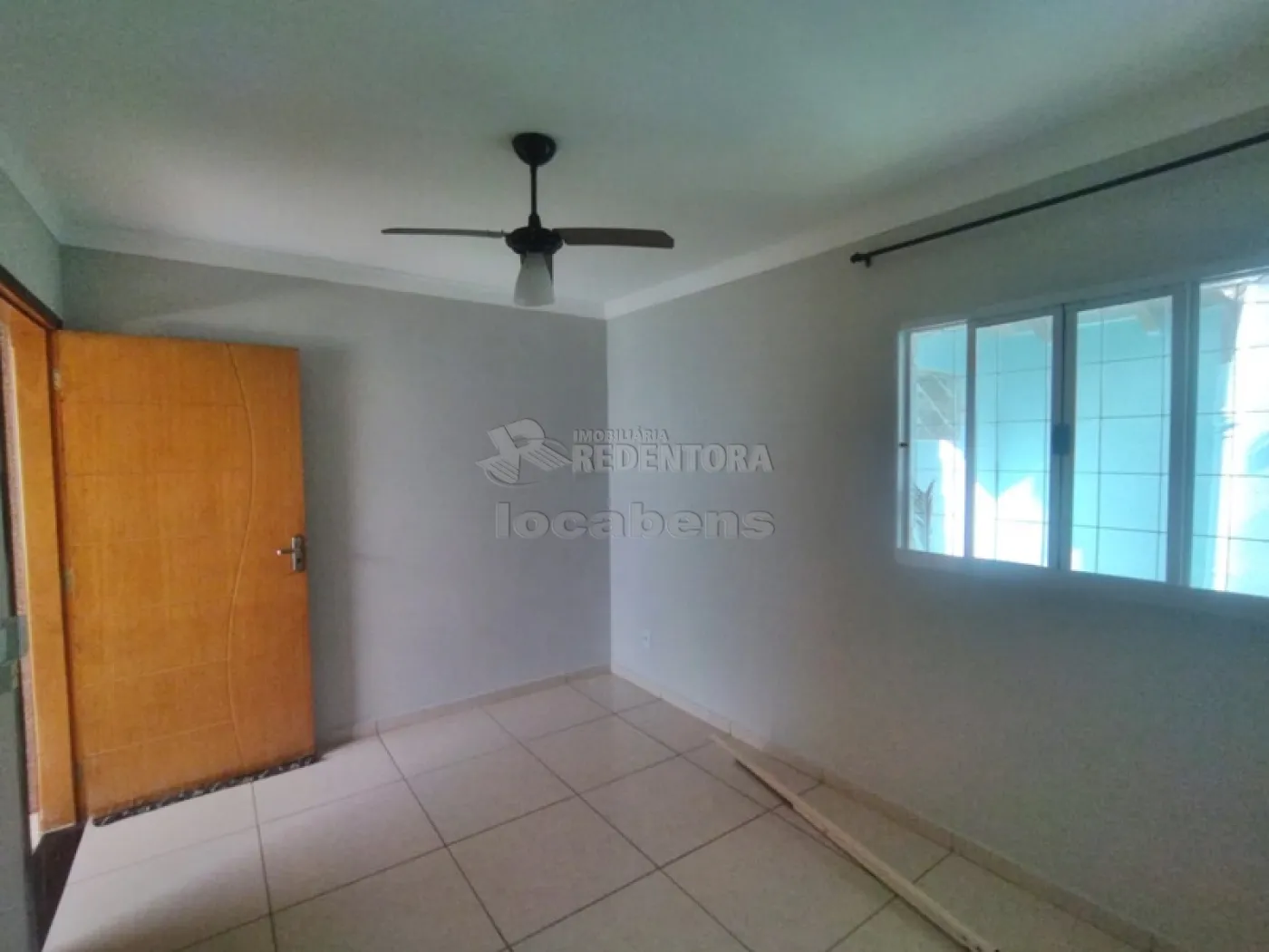 Comprar Casa / Padrão em São José do Rio Preto R$ 430.000,00 - Foto 3