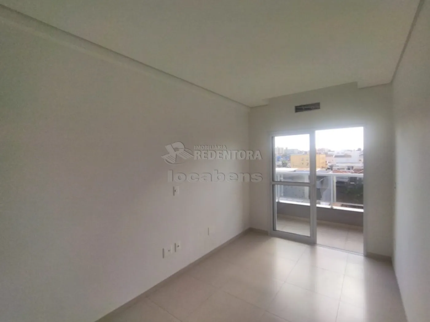 Comprar Apartamento / Padrão em São José do Rio Preto R$ 350.000,00 - Foto 4